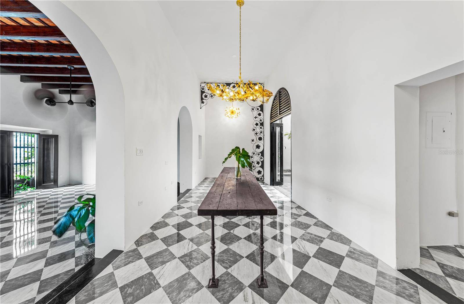 San Juan, PR 00901,254 NORZAGARAY ST