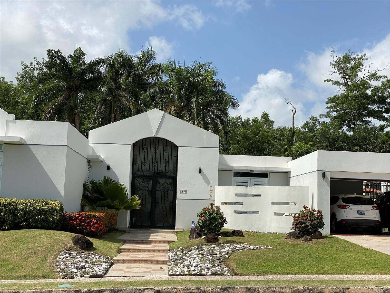 Guaynabo, PR 00969,15 FRAY INIGO