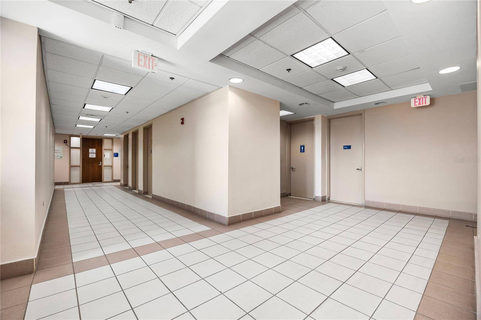 San Juan, PR 00918,1789 PR-21 TORRE METROPOLITANO #413