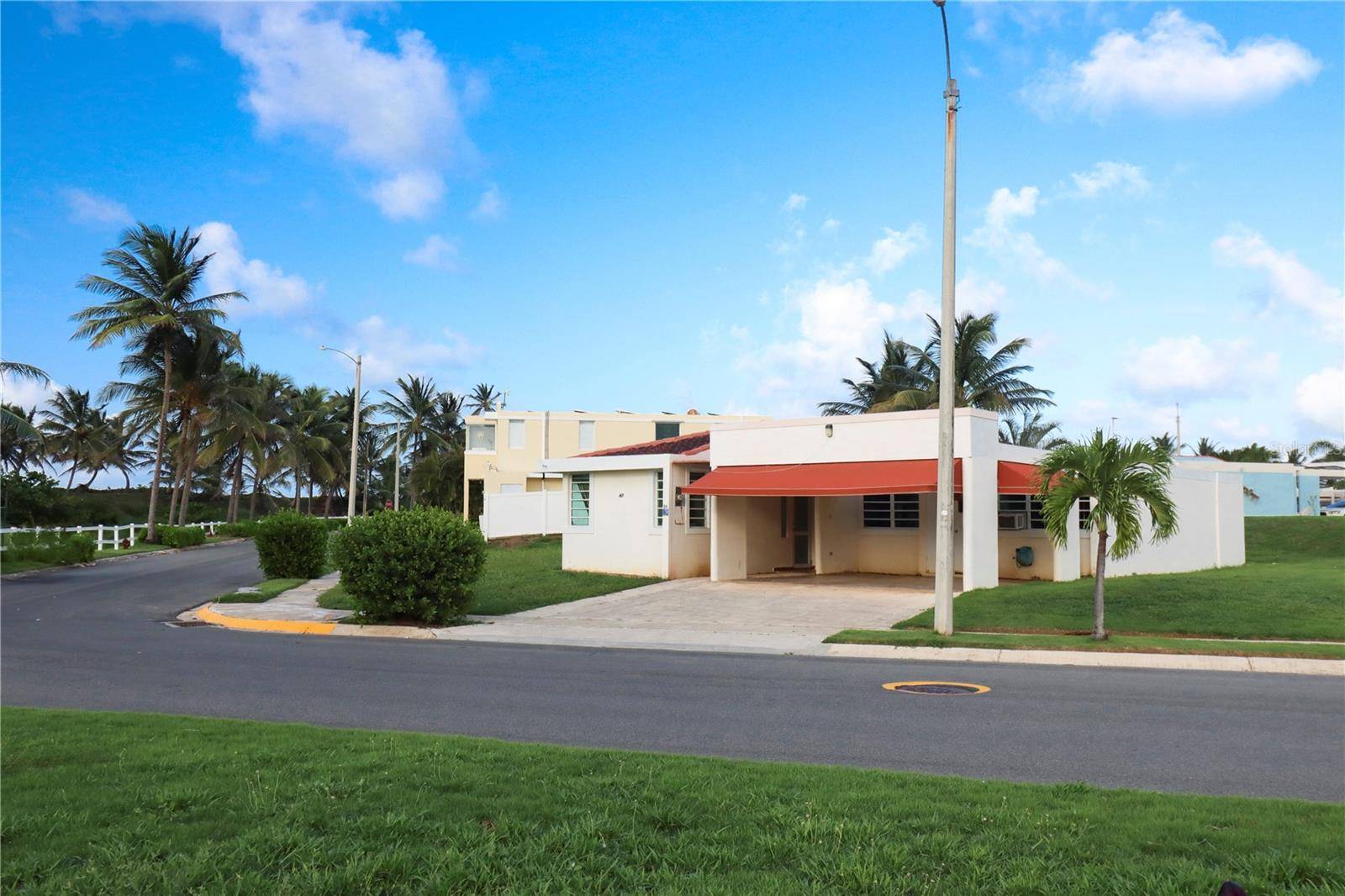 Hatillo, PR 00659,Costa Norte 50 CALLE DELFIN #M-7