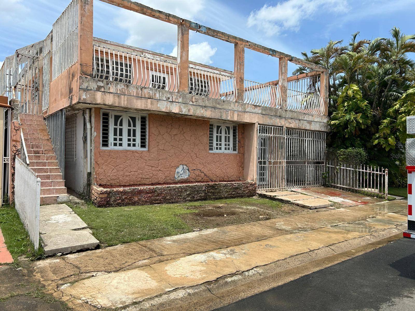 Bayamon, PR 00959,23st ALTURAS DEL FLAMBOYAN #P-4