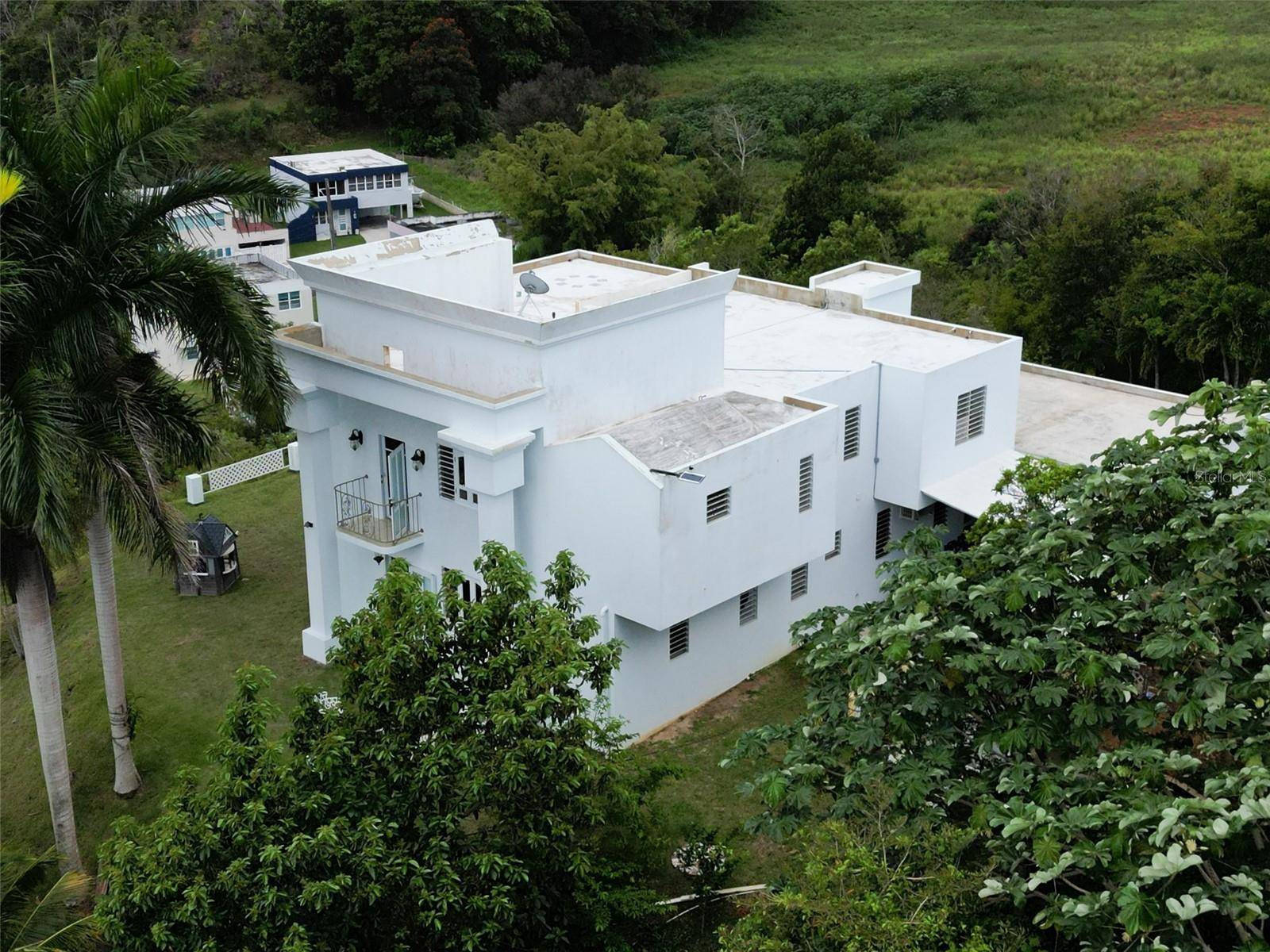 Barceloneta, PR 00617,664 N BRISAS DEL MONTE
