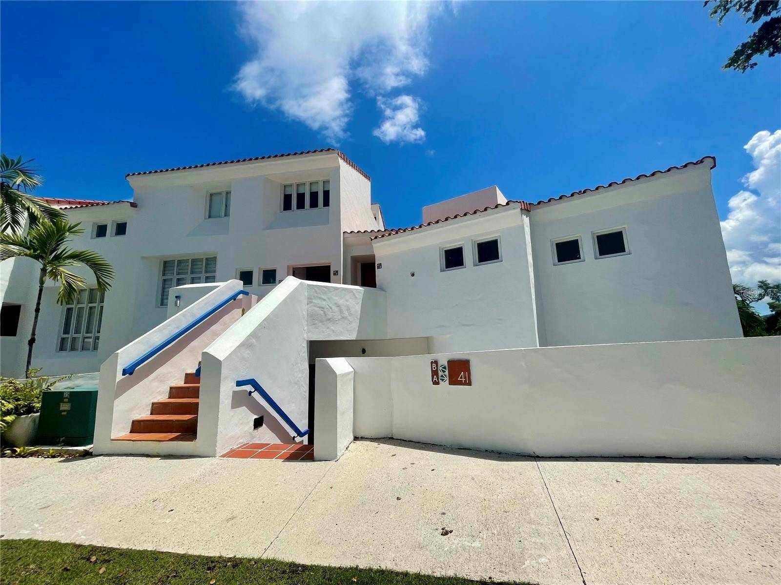 Rio Grande, PR 00745,6000 BLVD. RIO MAR #41B