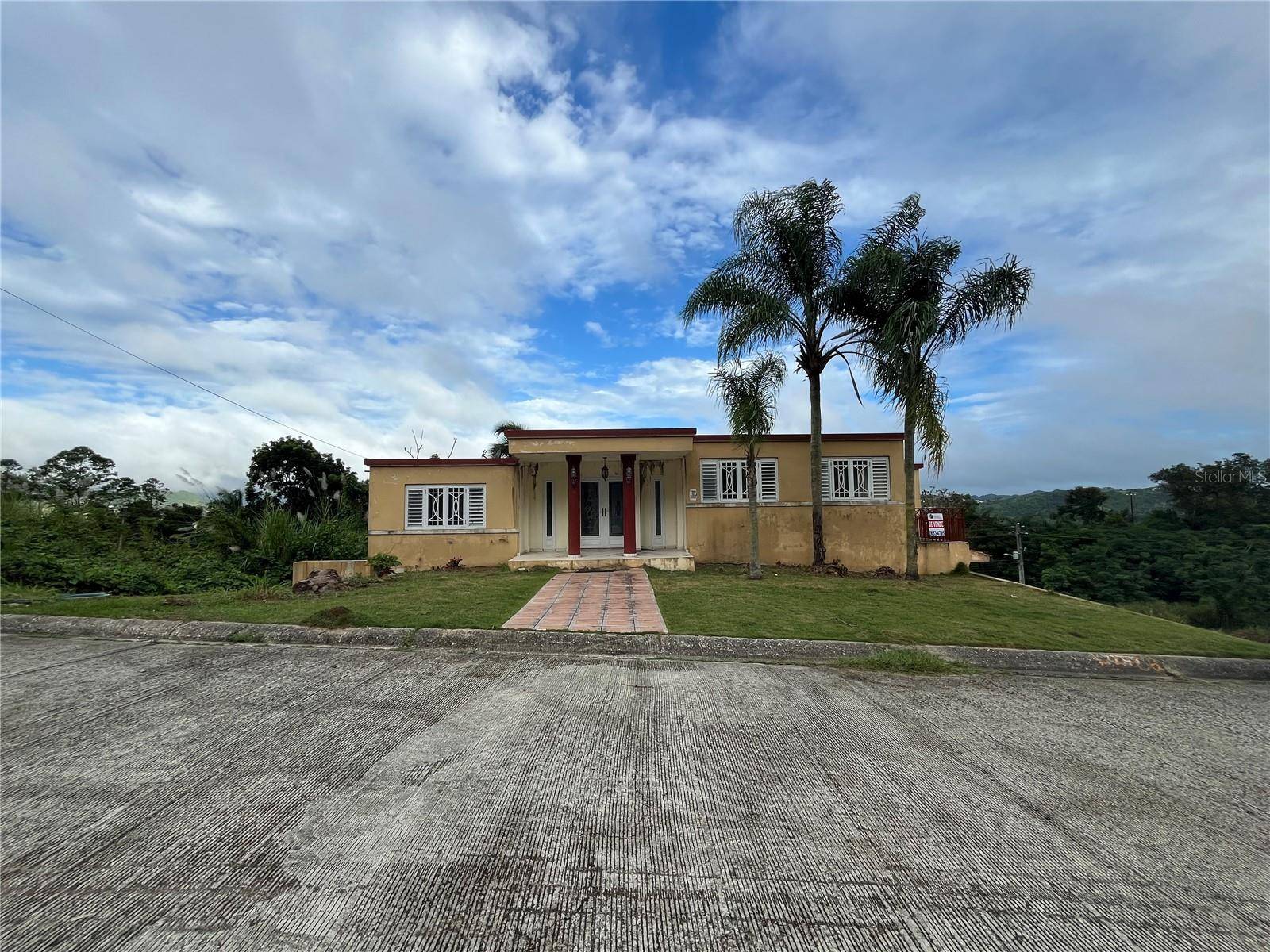 Cayey, PR 00736,A-9 2nd ST URB. MIRADORES DE CAYEY