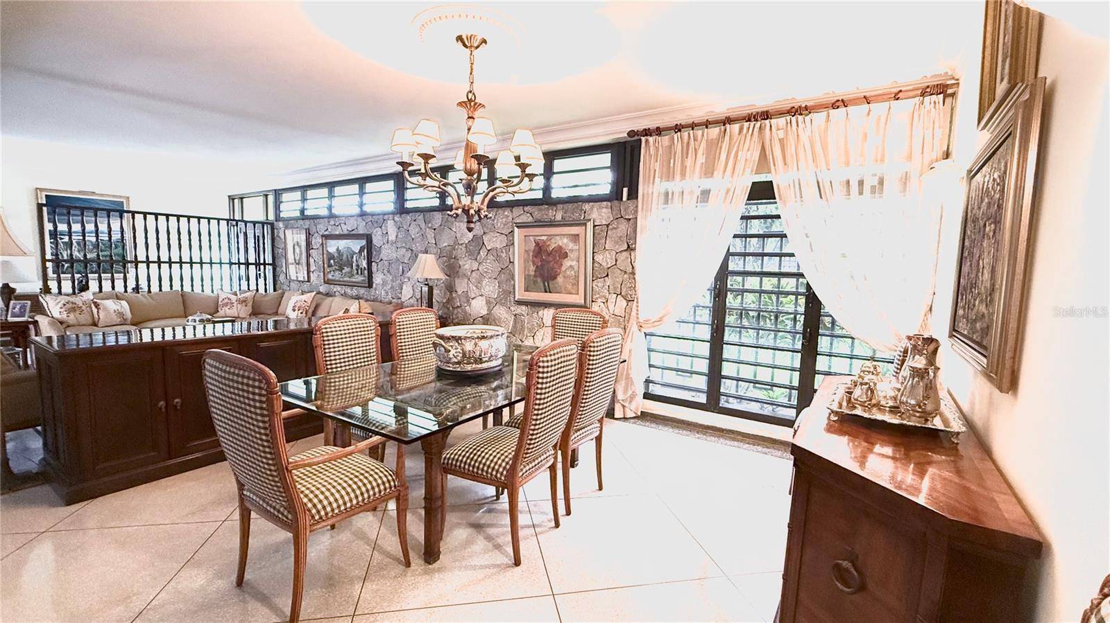 Guaynabo, PR 00966,18 G STREET VILLA CAPARRA