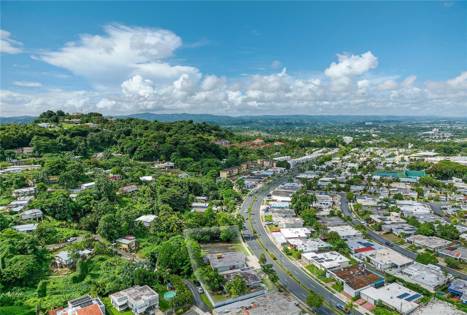 Guaynabo, PR 00969,1-2-3 SANTA ANA AVE