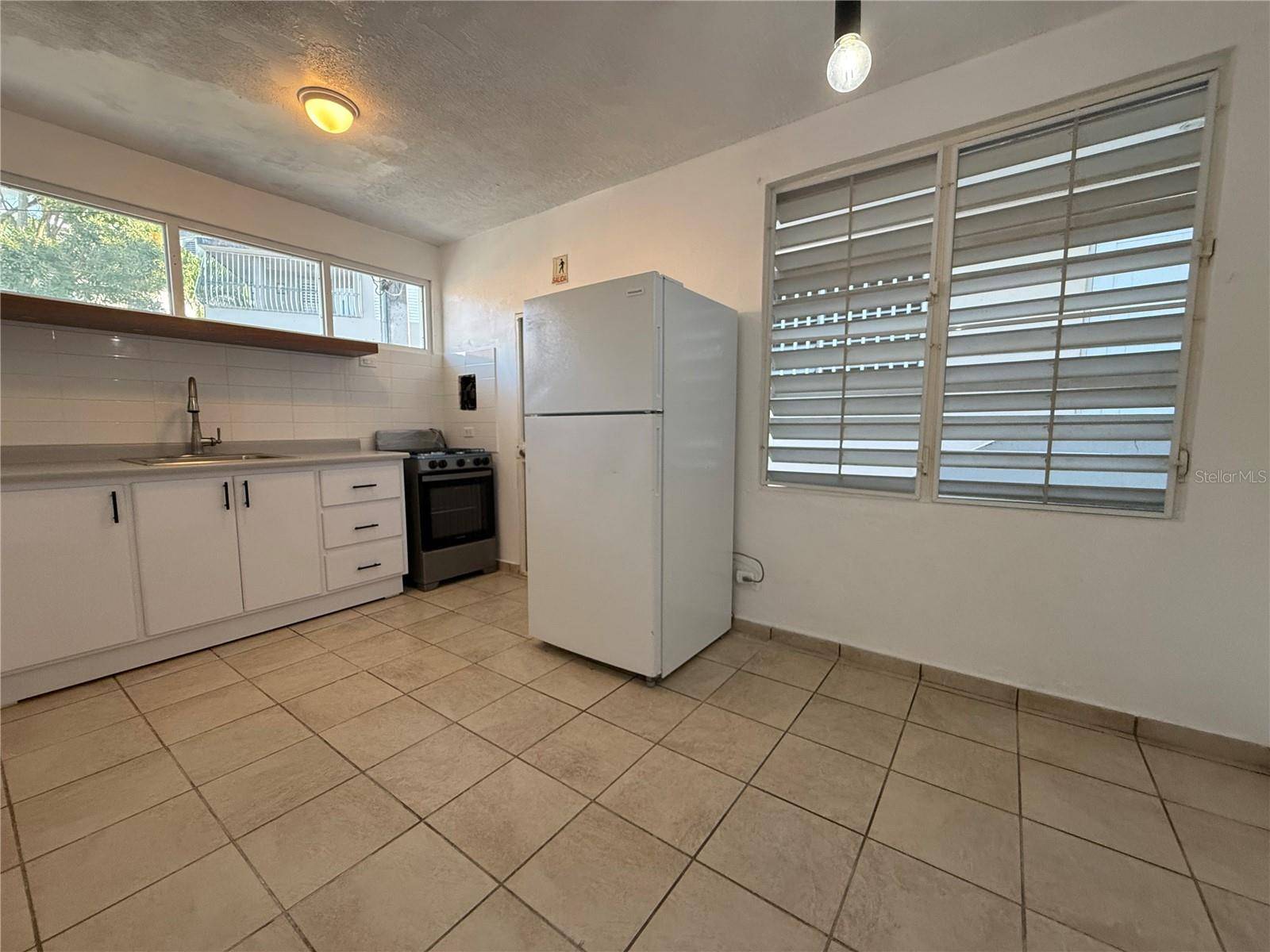 Cayey, PR 00736,10 B-20