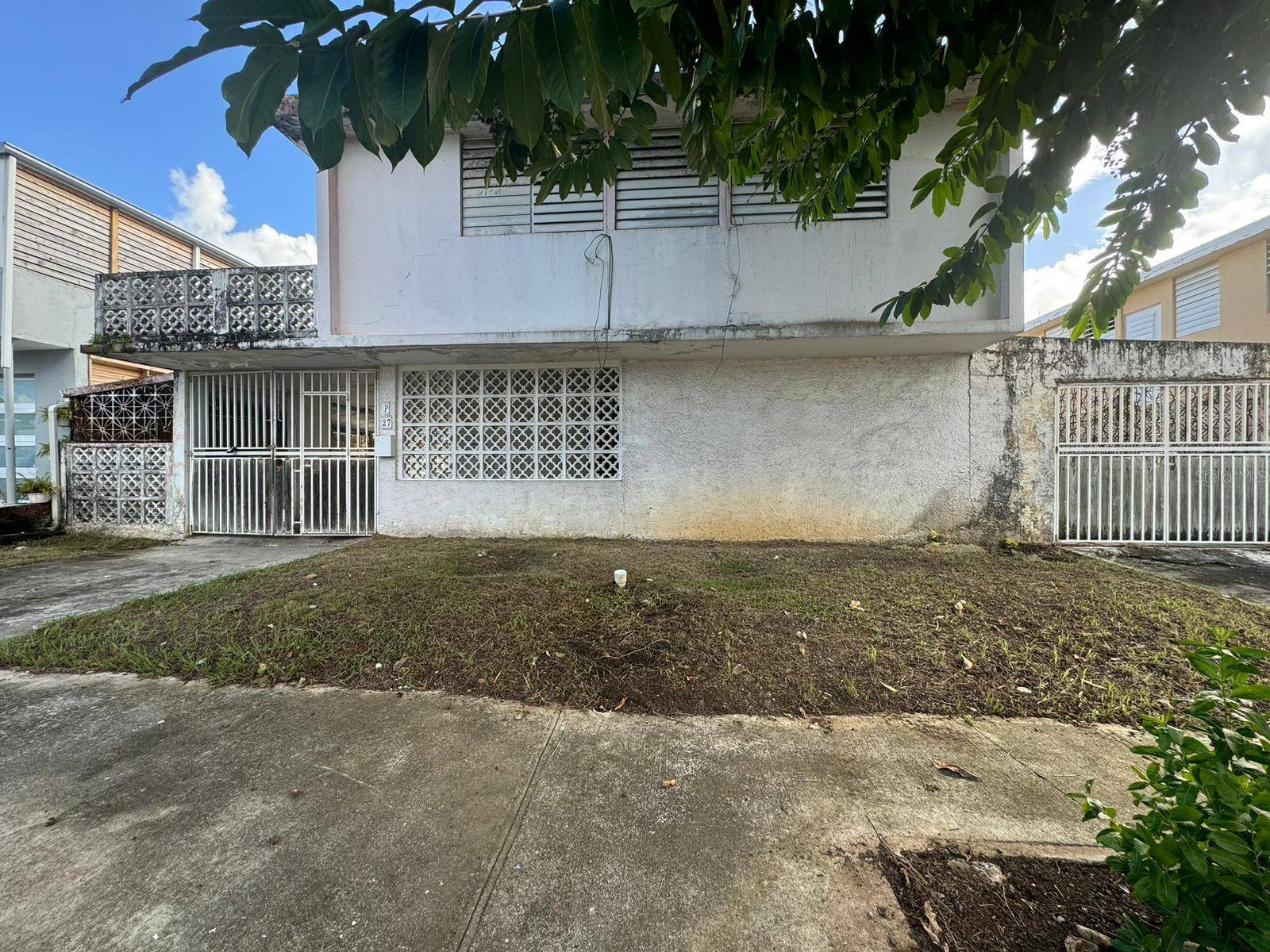 Bayamon, PR 00957,C CALLE