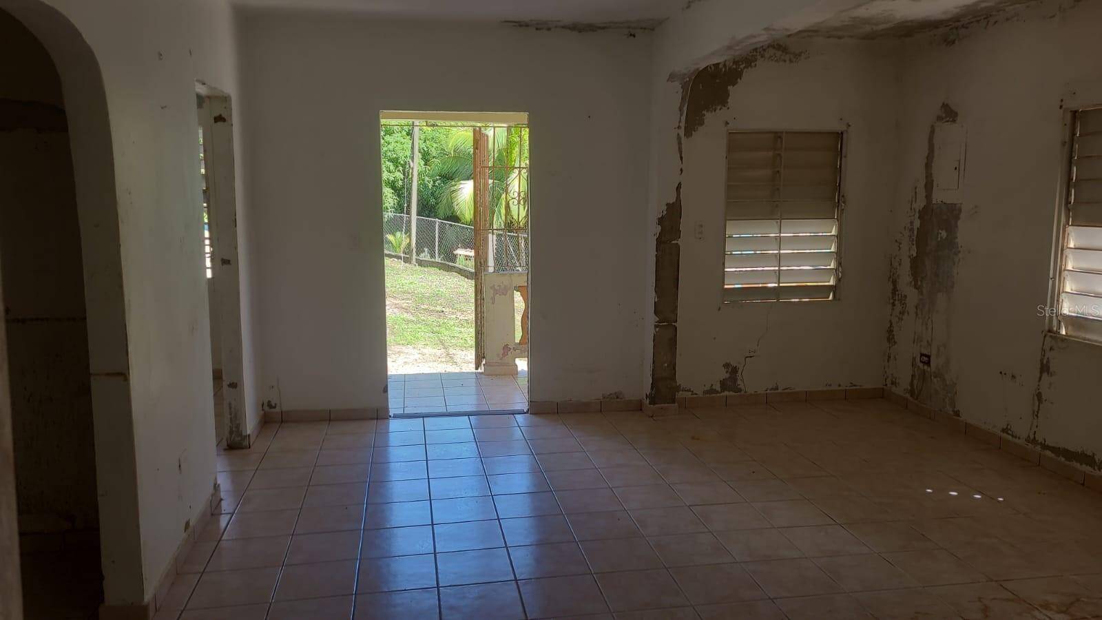 Humacao, PR 00791,927 PR KM 1 0