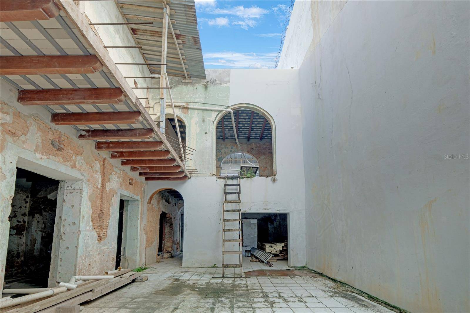 Old San Juan, PR 00901,253 CALLE CRUZ