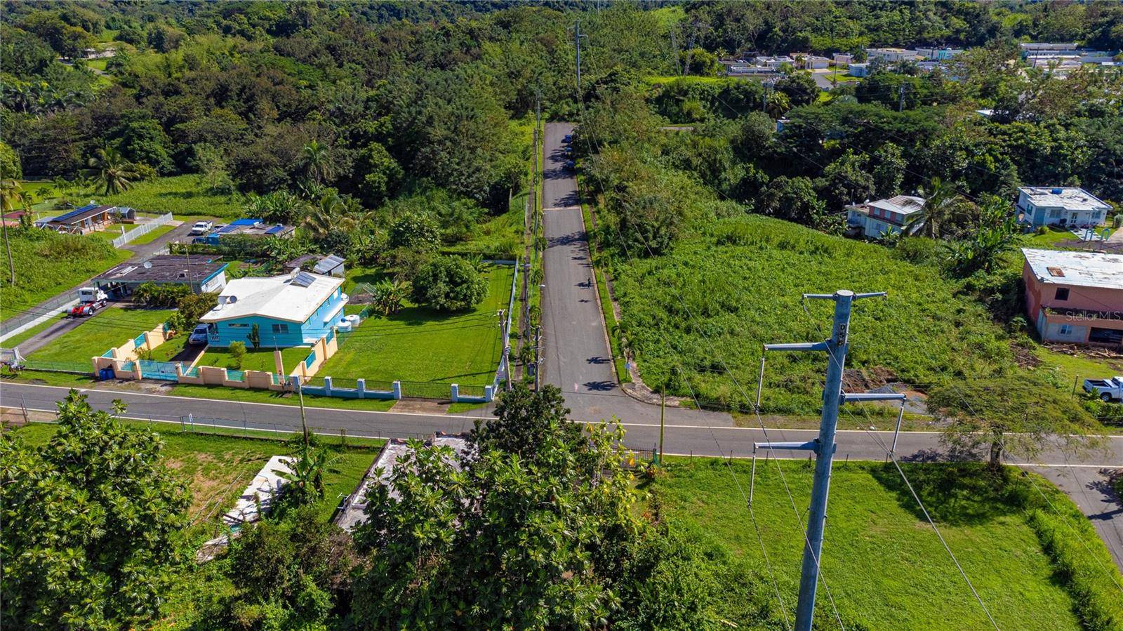 Toa Alta, PR 00953,URB. REPARTO LEILA BO.QUEBRADA CRUZ