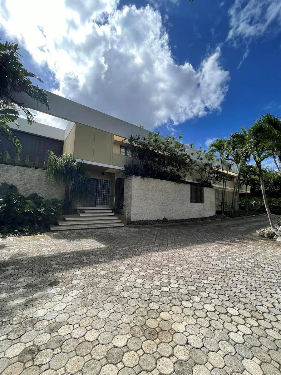 Guaynabo, PR 00966,2 CALLE CEREZO