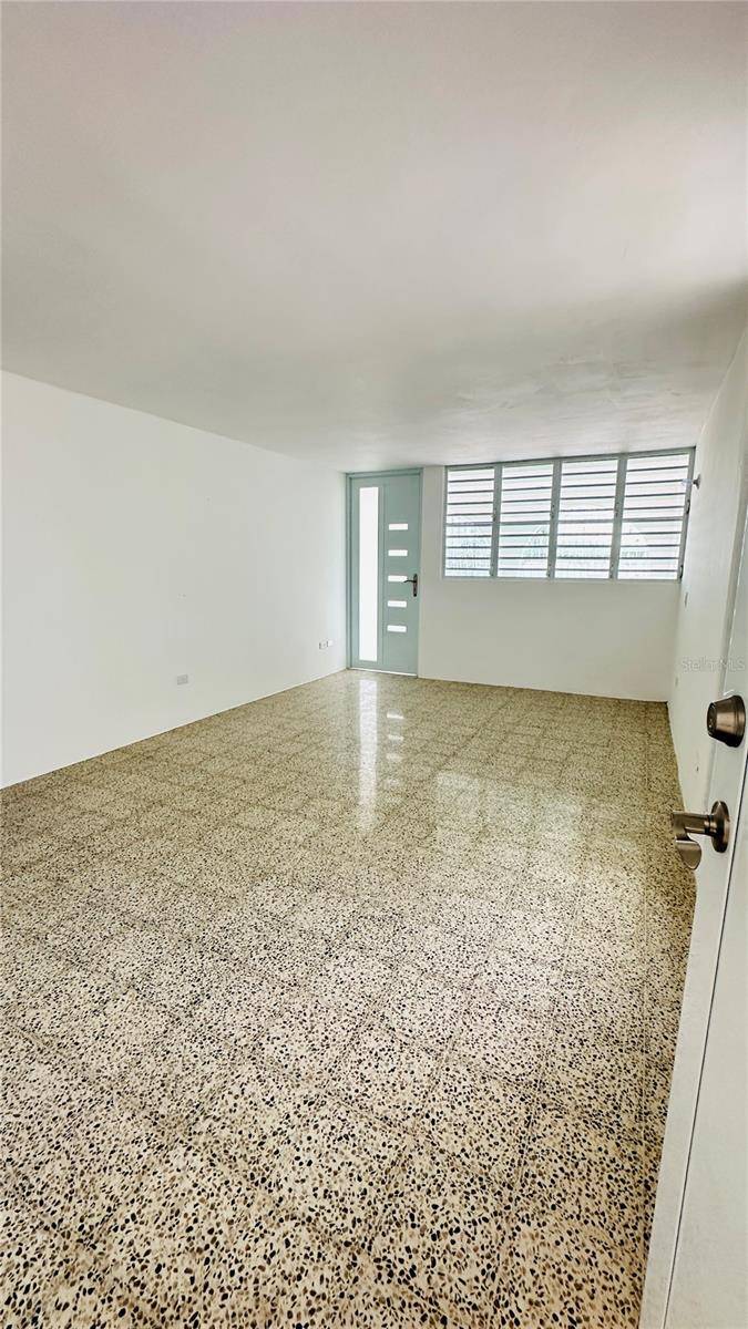 Fajardo, PR 00738,Santa Isidra II CALLE MARGINAL #190