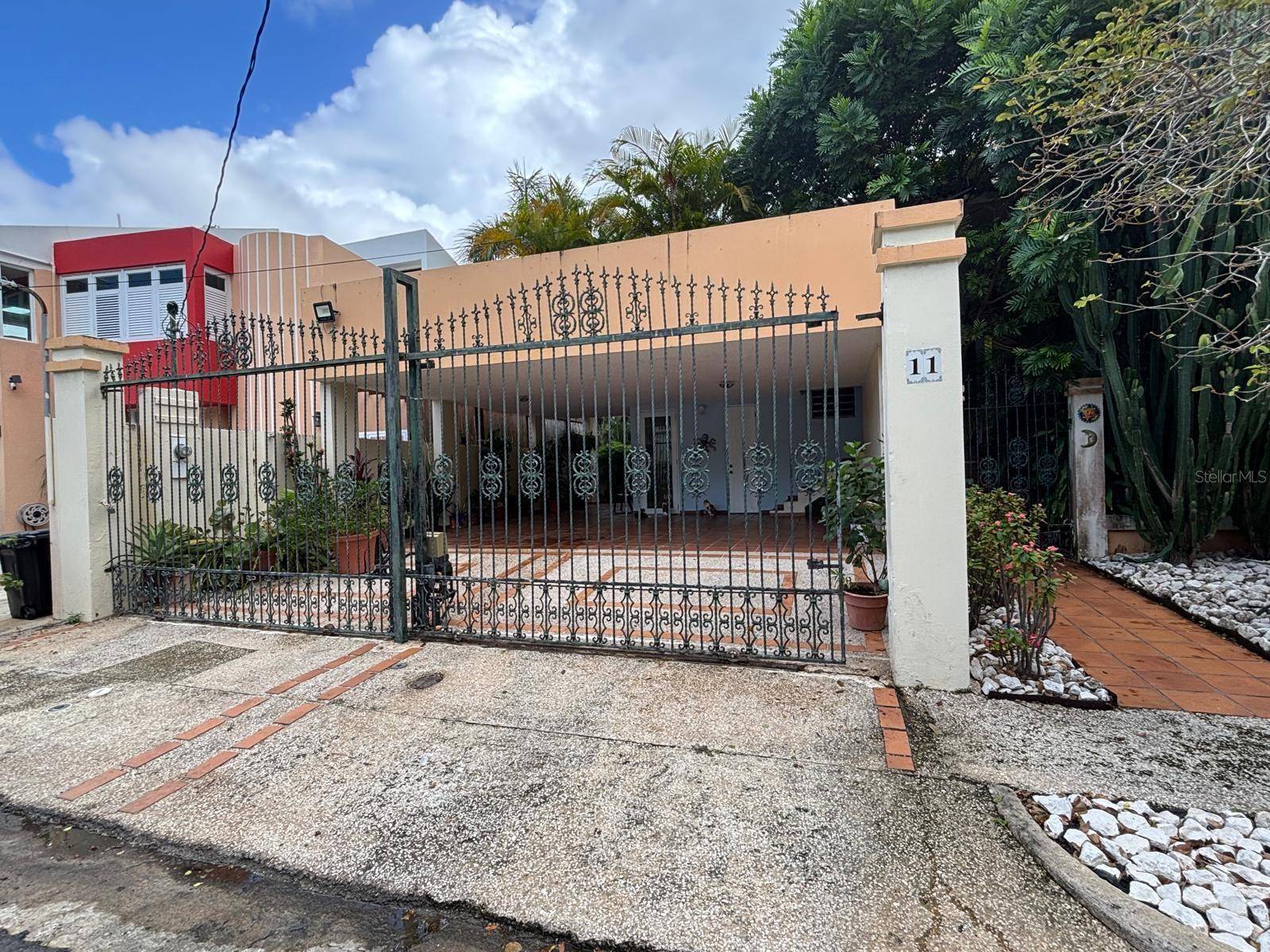 San Juan, PR 00913,#11 BUACARE ST.
