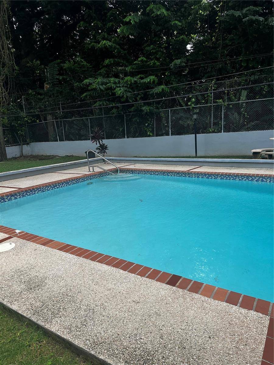 Guaynabo, PR 00968,J10 AVE SAN PATRICIO #601