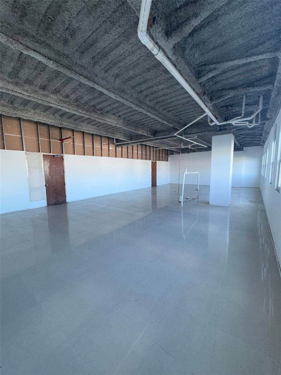 Ponce, PR 00733,591 AV. TITO CASTRO