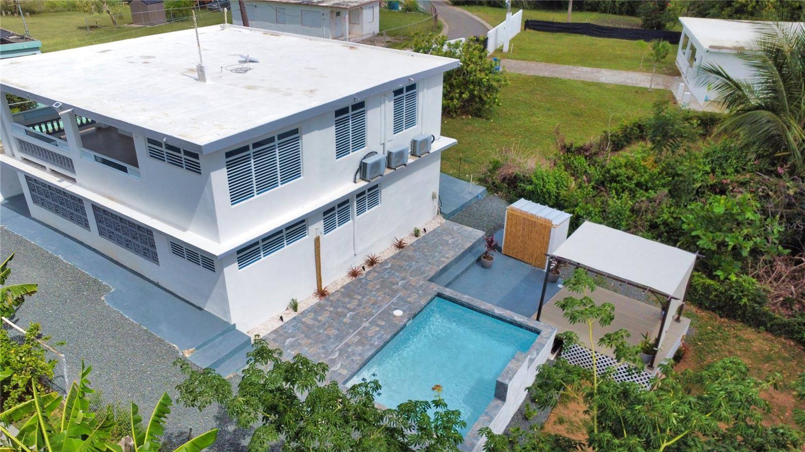 Vieques, PR 00765,196 N SANTA MARIA COMM #196