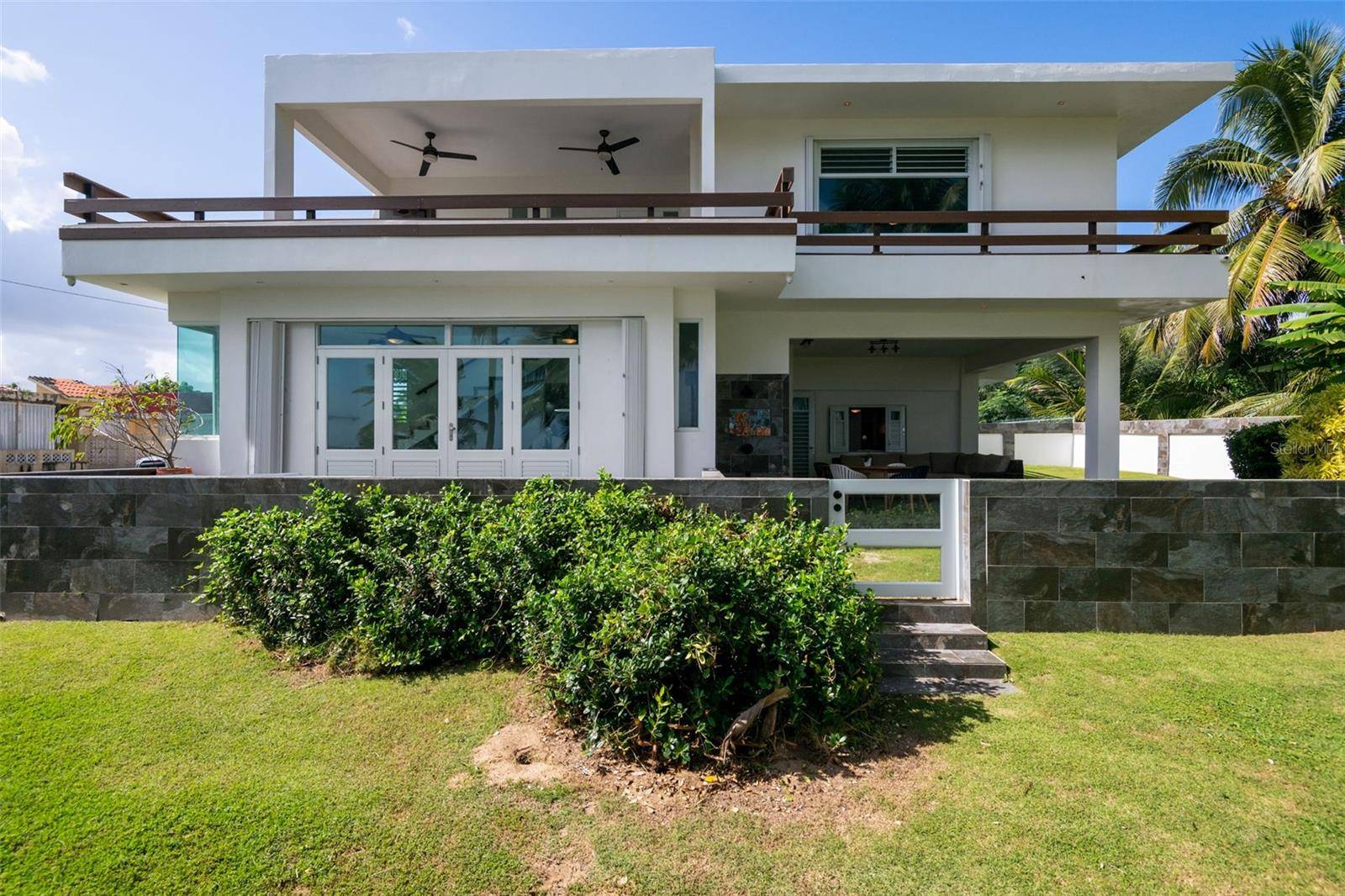 Humacao, PR 00791,Calle 1 PUNTA SANTIAGO