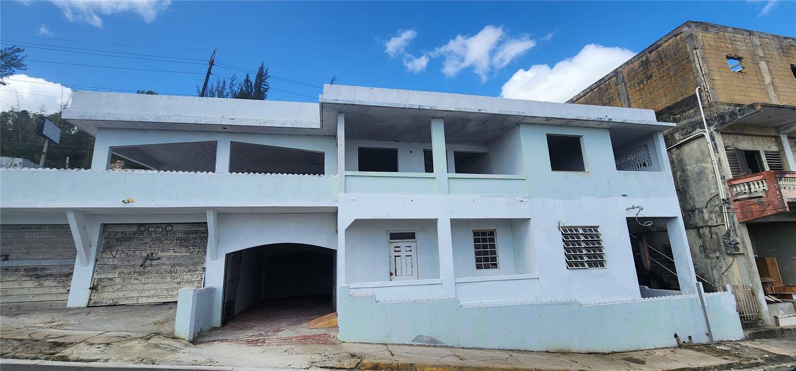 Arecibo, PR 00612,Calle Ledesma #81 BARRIO OBRERO