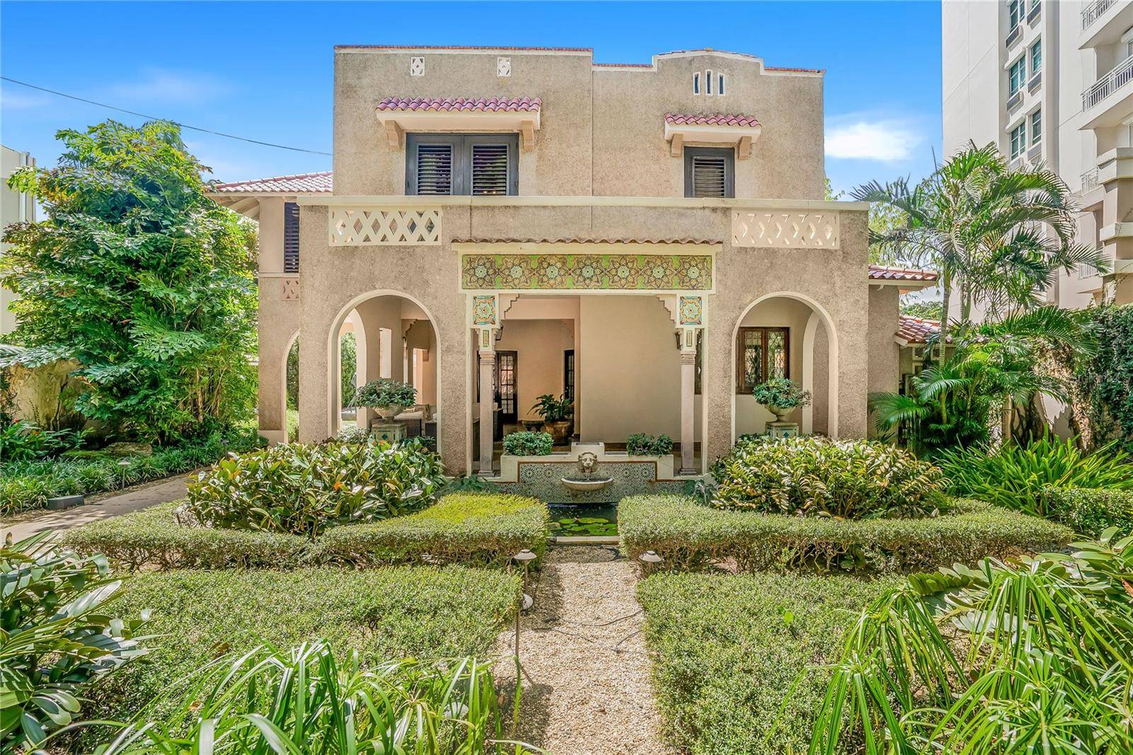 San Juan, PR 00911,1758 MCLEARY AVENUE