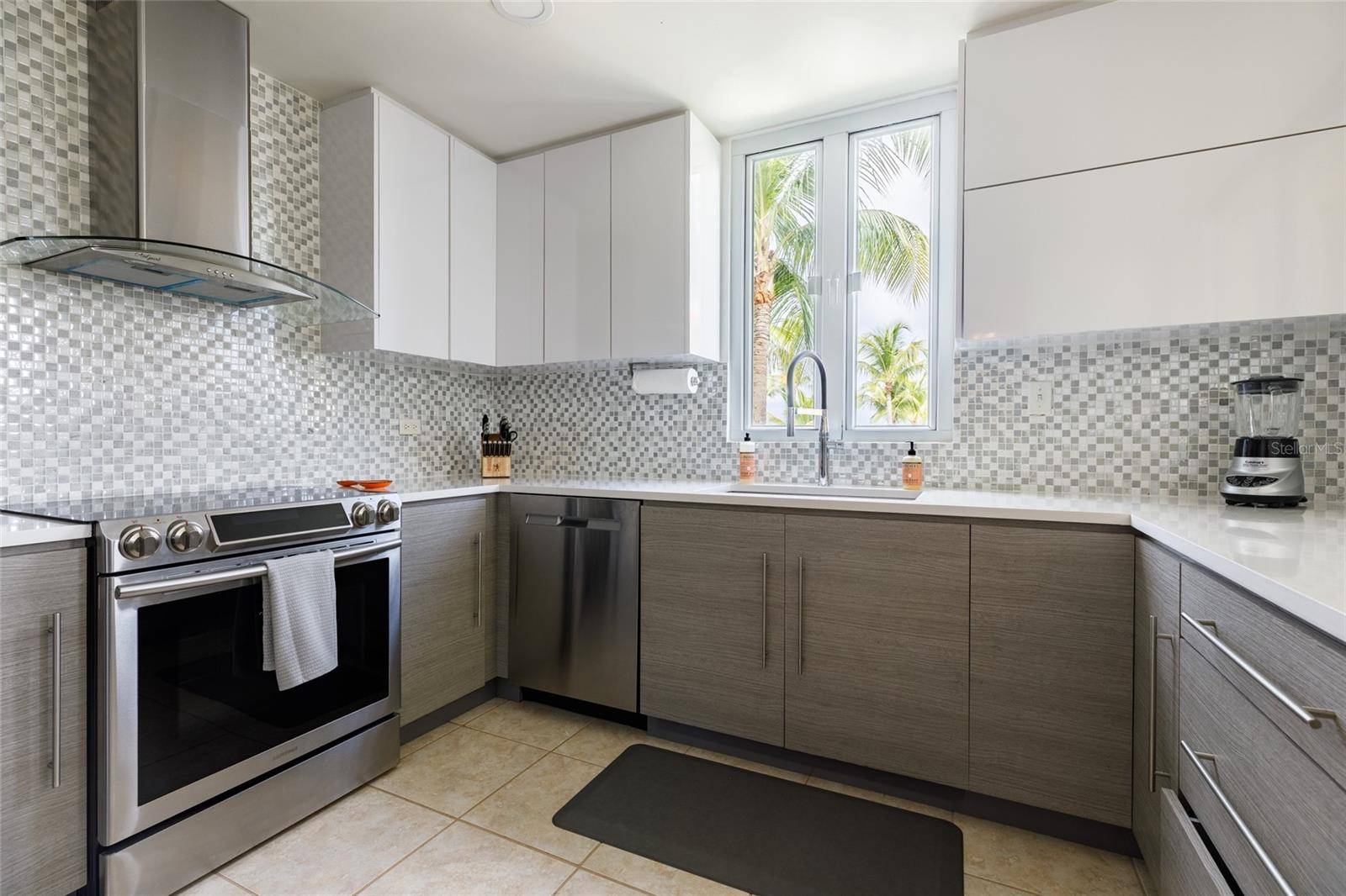 Humacao, PR 00791,300 THE MARBELLA CLUB #334