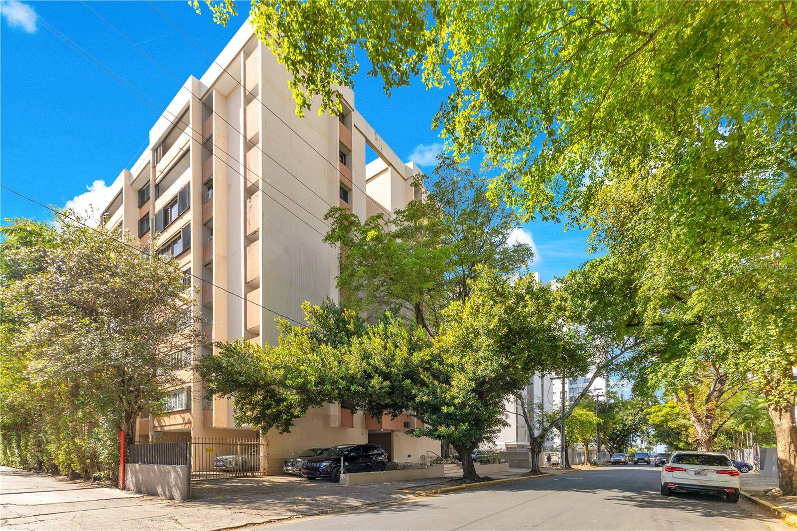 San Juan, PR 00911,80 KINGS COURT #504