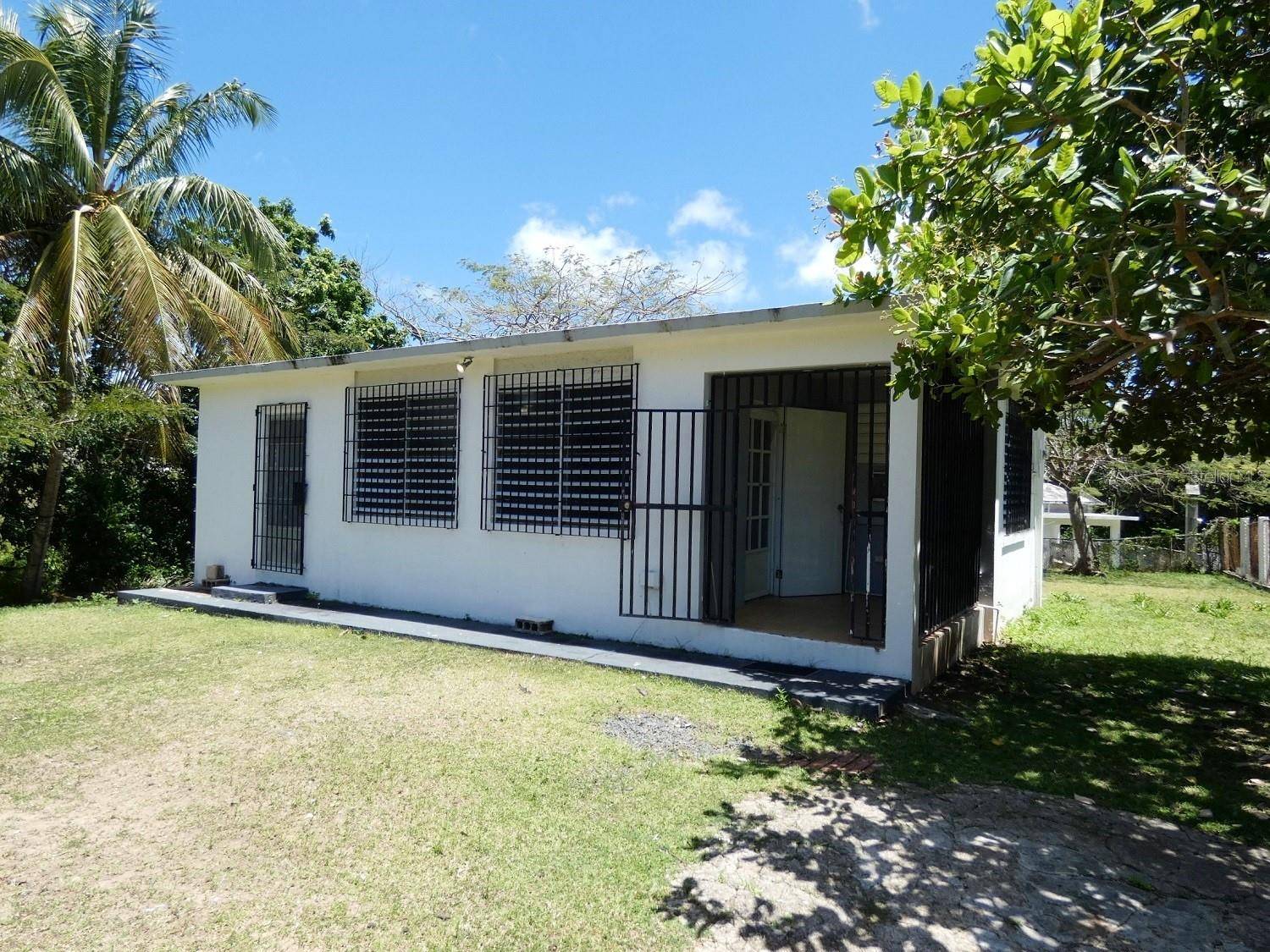 Vieques, PR 00765,N-16 CALLE 8