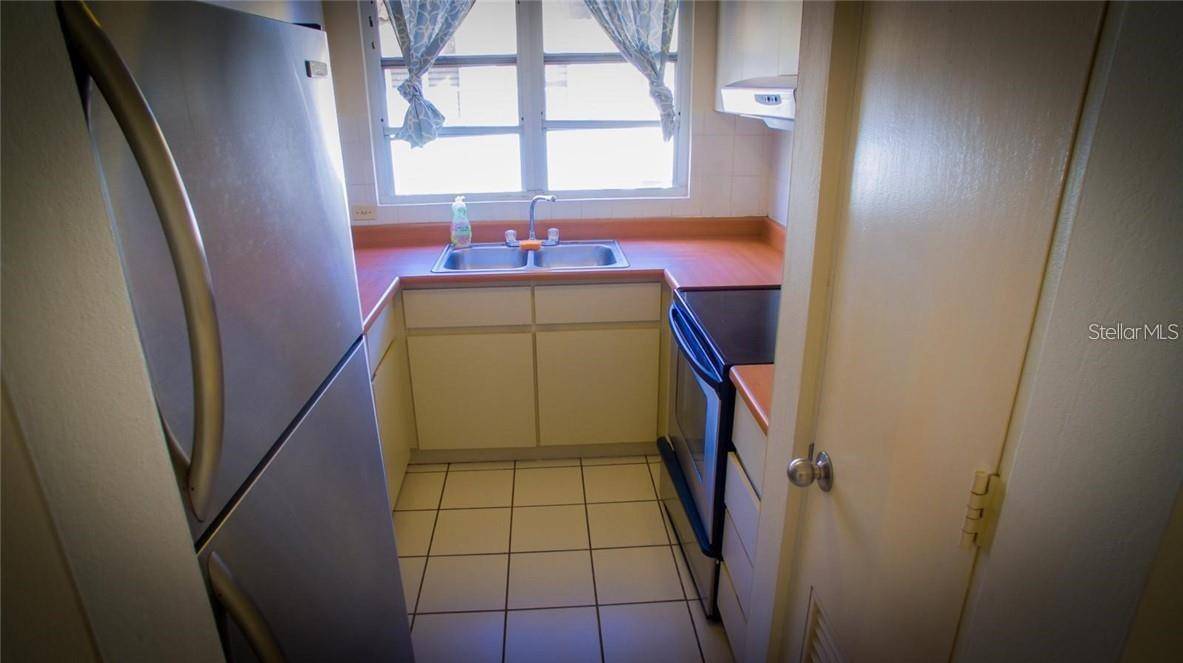 Humacao, PR 00791,500 AVE BOULEVARD NICANOR VAZQUEZ #4803