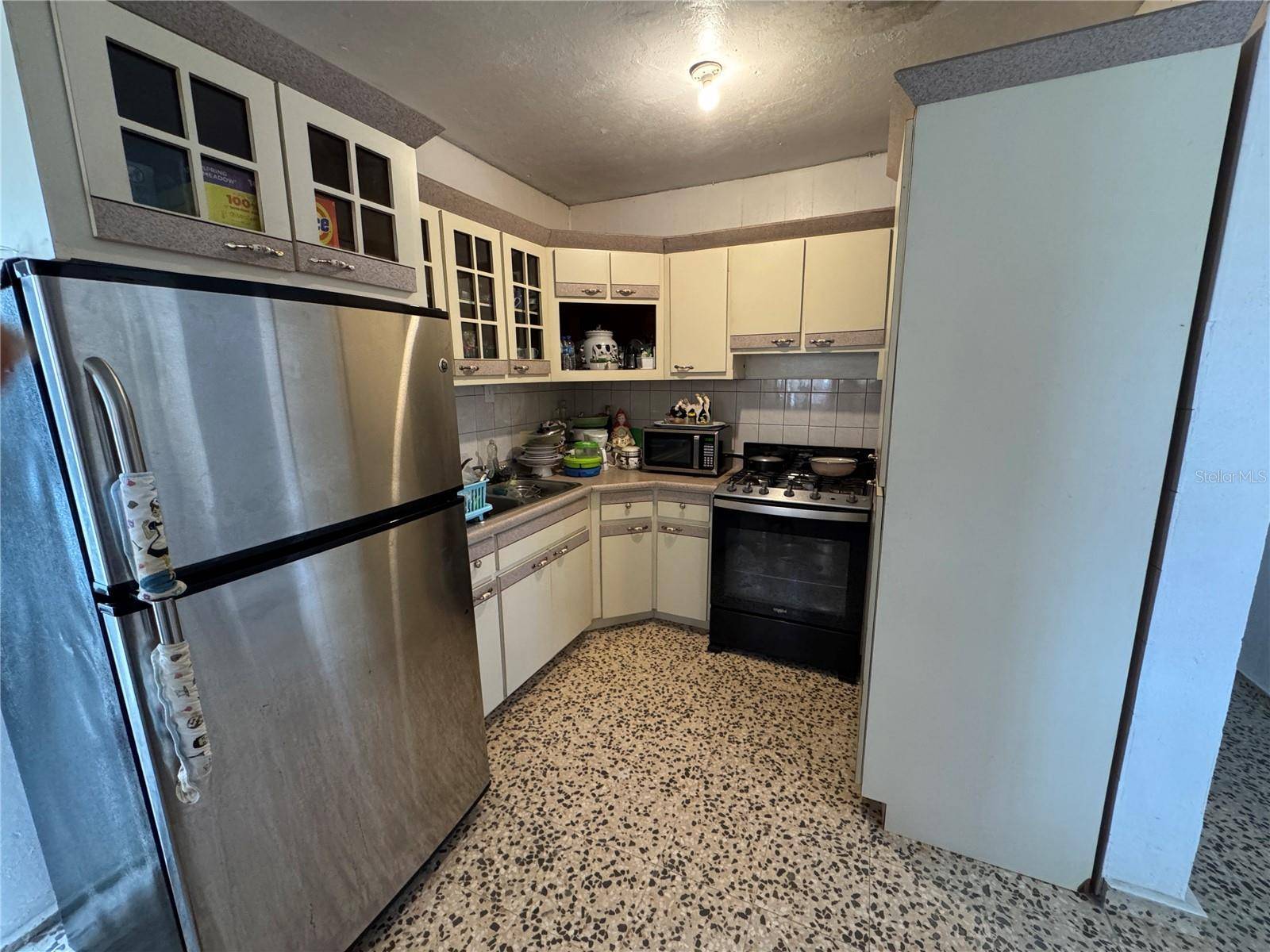 Humacao, PR 00791,Calle 4 BO. MABU