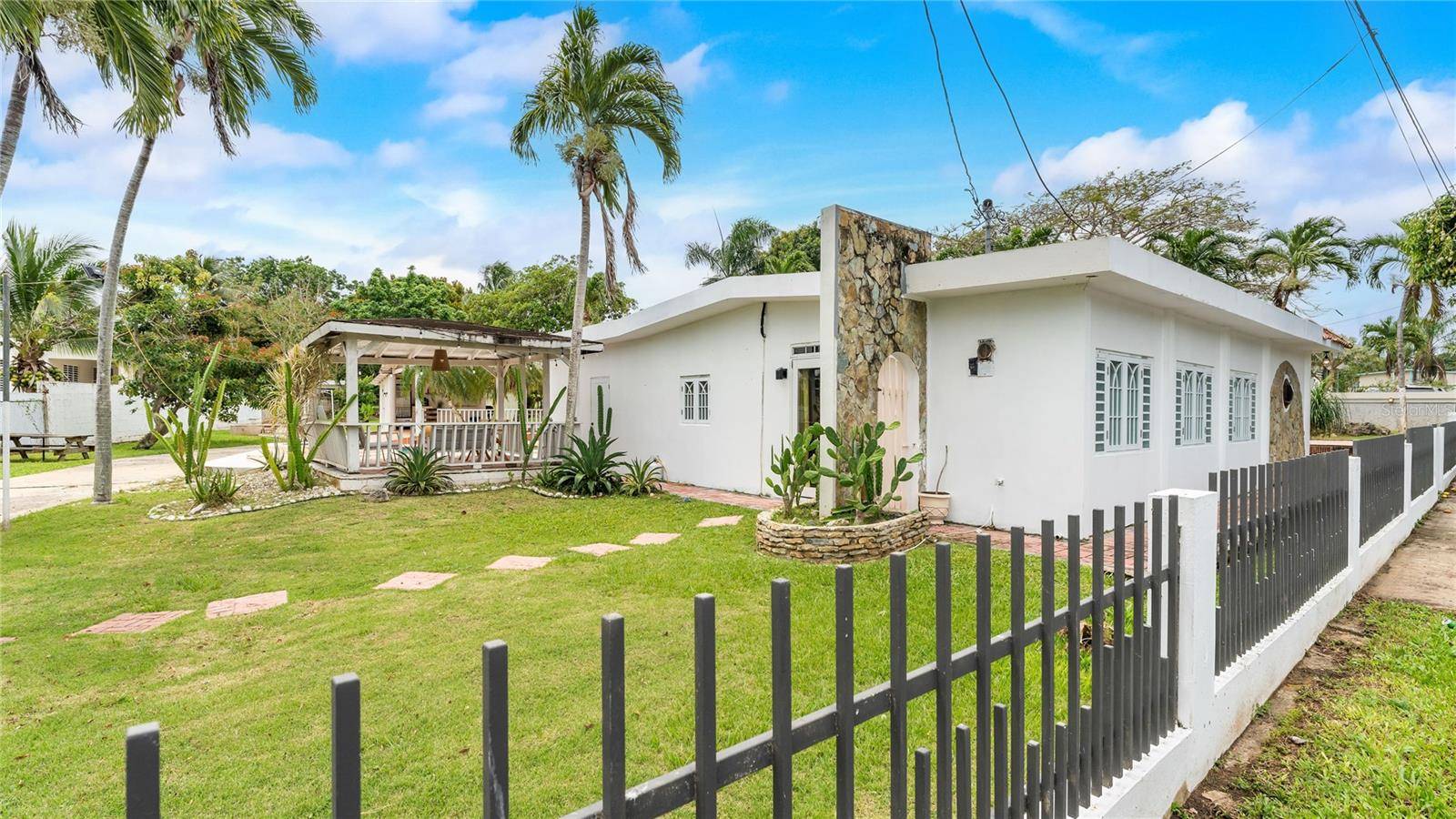 Aguadilla, PR 00603,5006 ALELI ST.