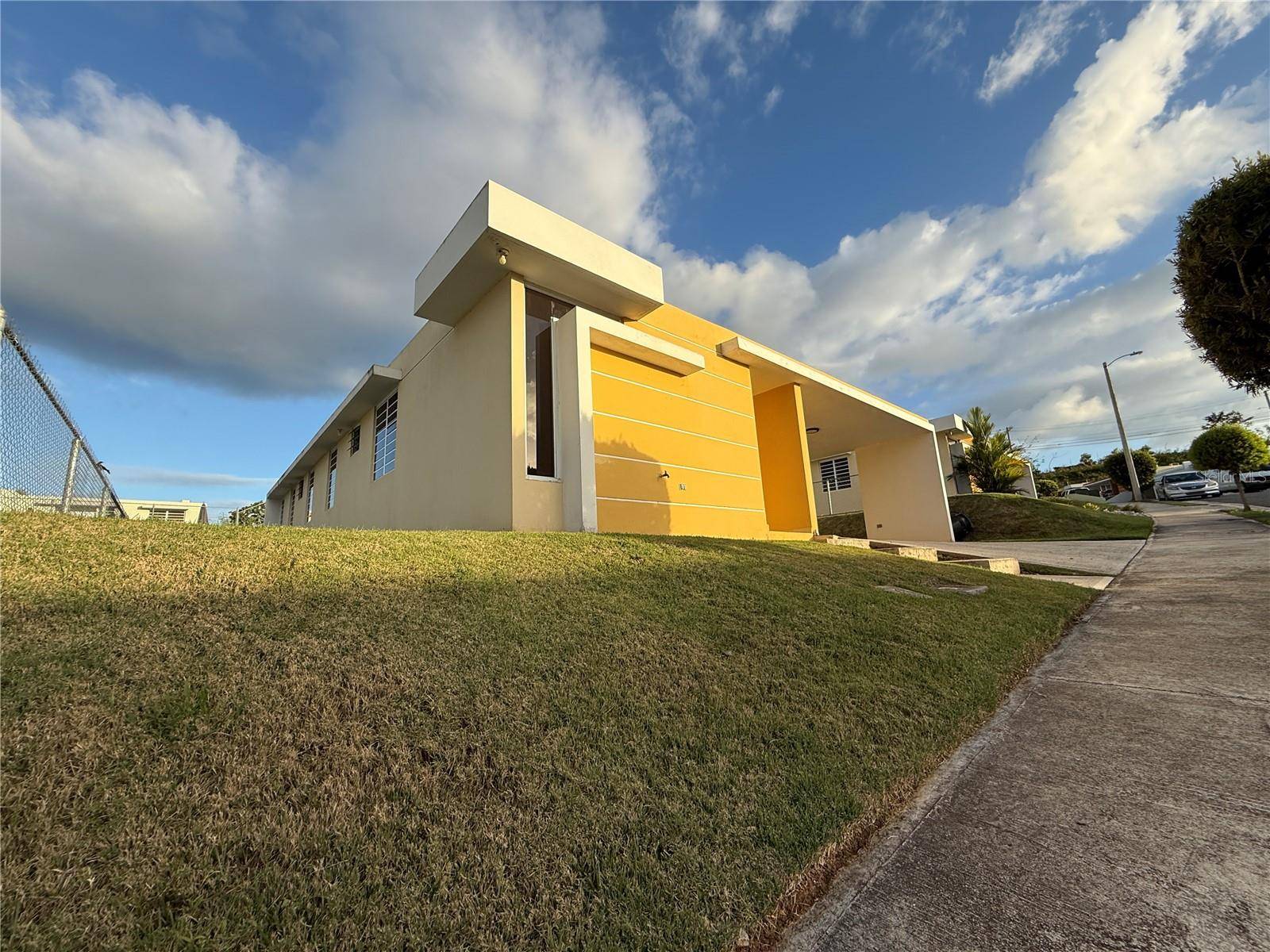 Cabo Rojo, PR 00623,SR 102 km 16.2 MIRADOR DEL SOL #I-10
