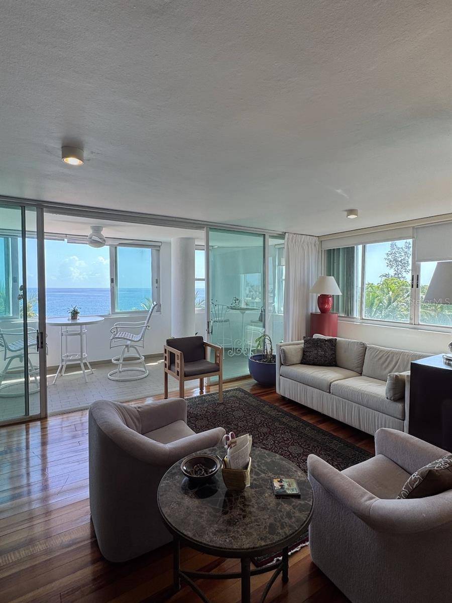 San Juan, PR 00911,59 KING'S CT. #502