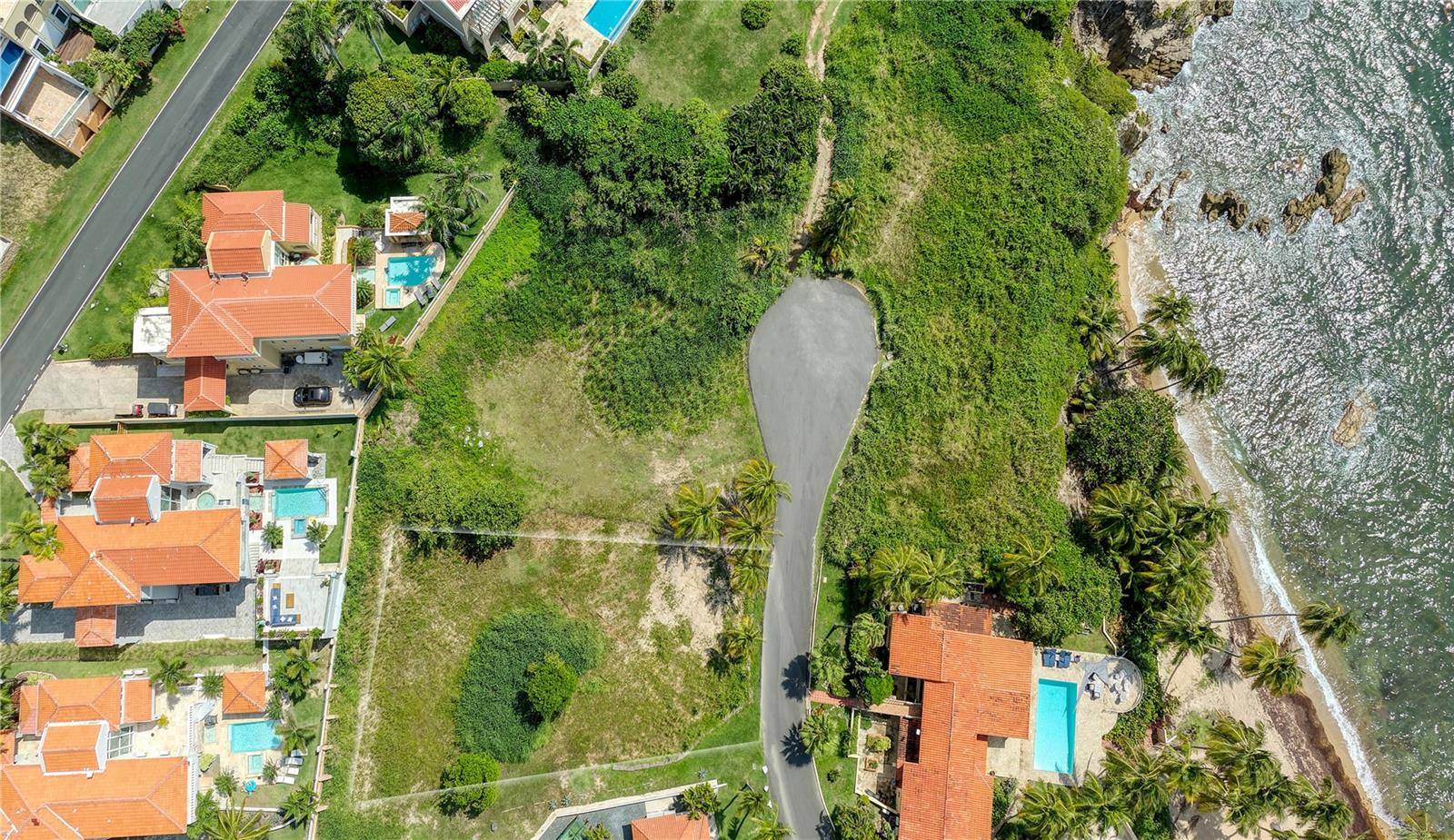 Humacao, PR 00791,37 SHELL CASTLE