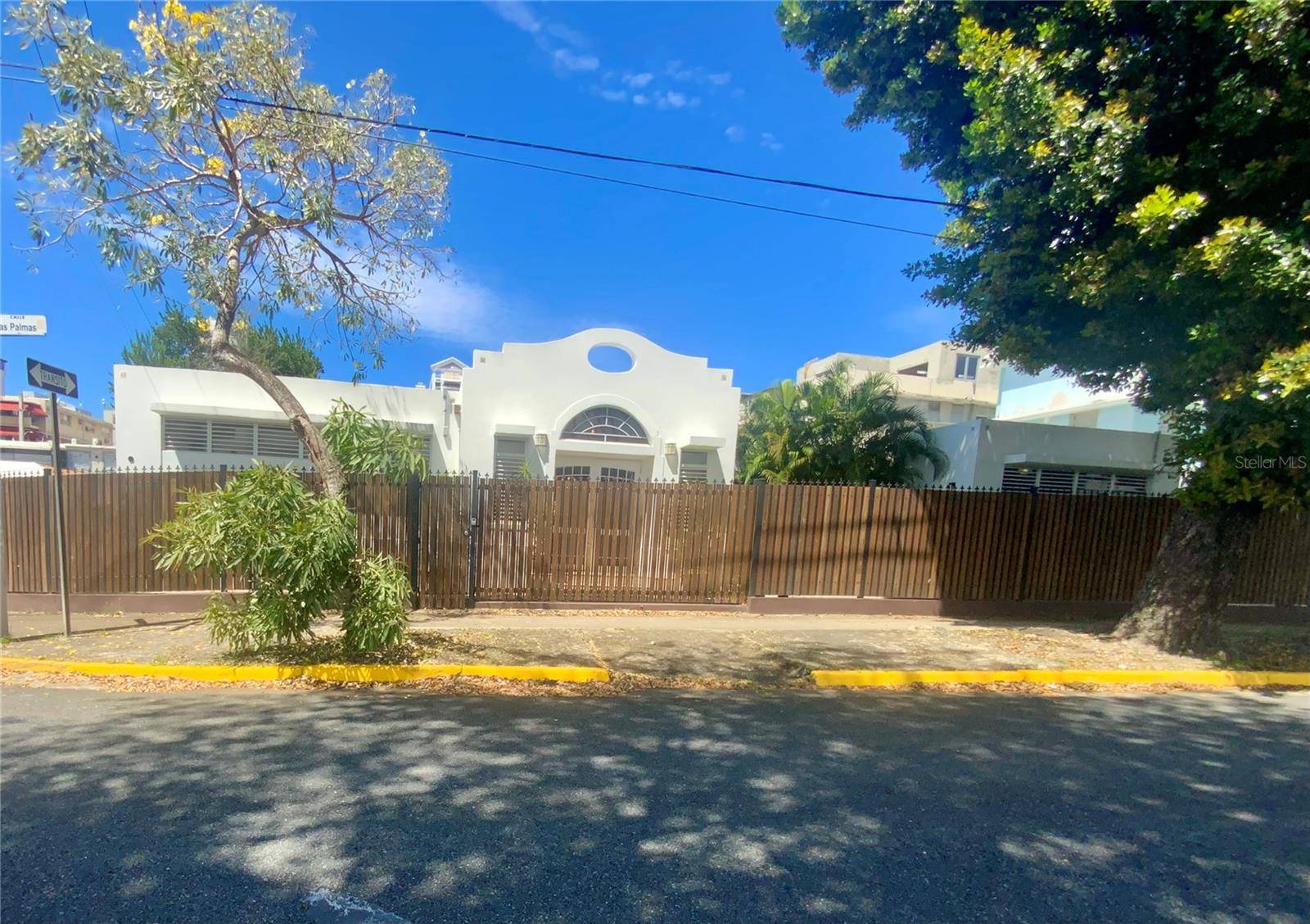 Miramar, PR 00907,713 MALLORCA