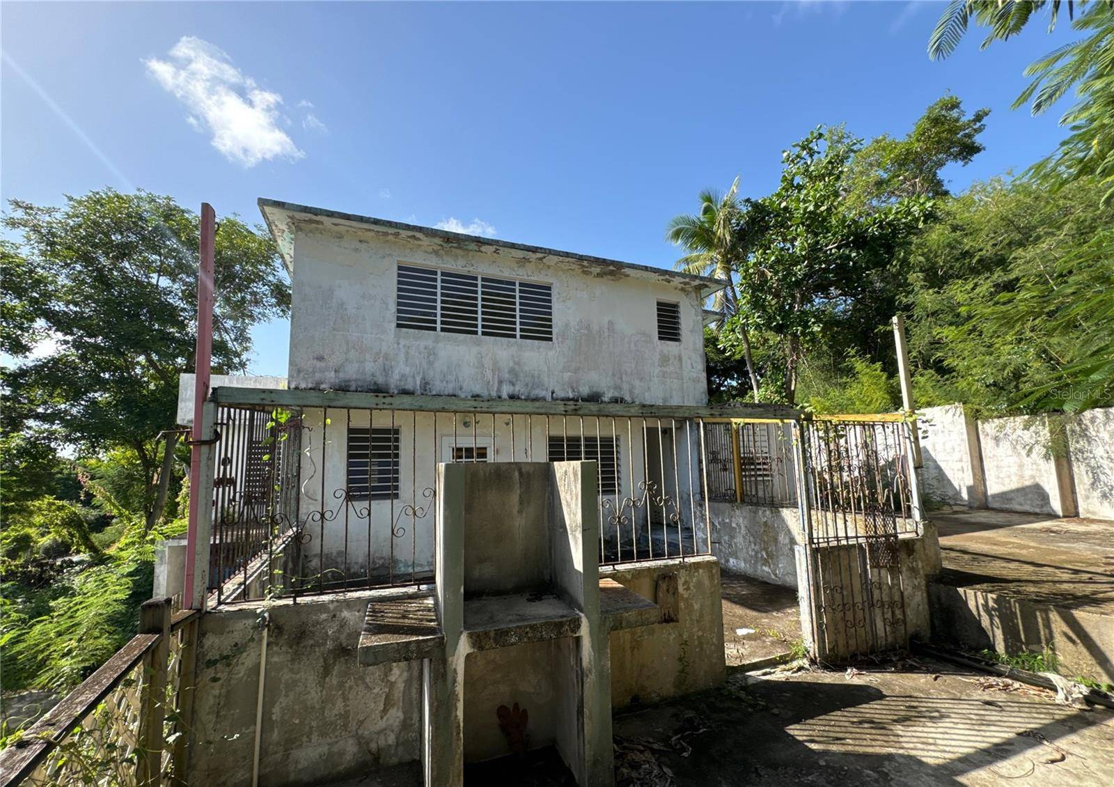 Vieques, PR 00765,P24OOD5 KM 1.4 INT RD 997 PUERTO FERRO