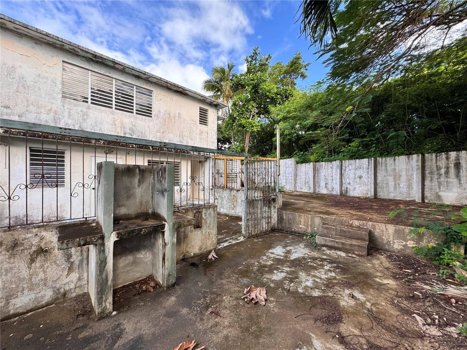 Vieques, PR 00765,P24OOD5 KM 1.4 INT RD 997 PUERTO FERRO