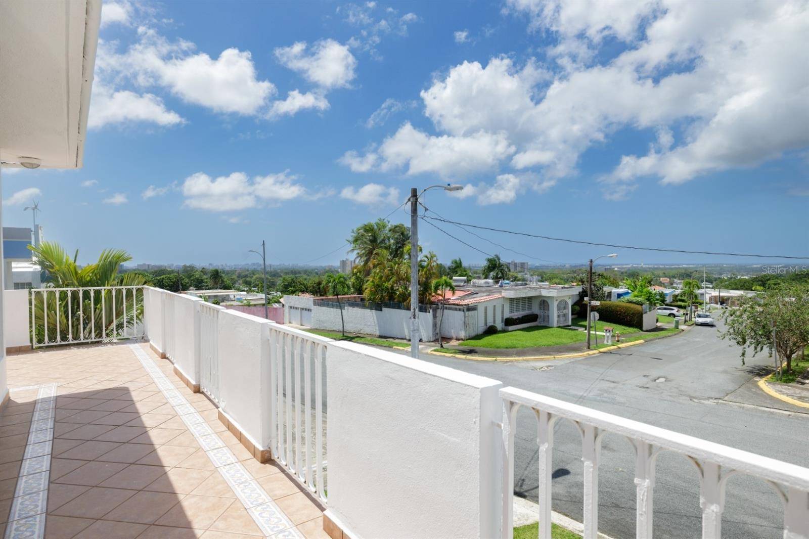 San Juan, PR 00924,10 URB. MONTECARLO