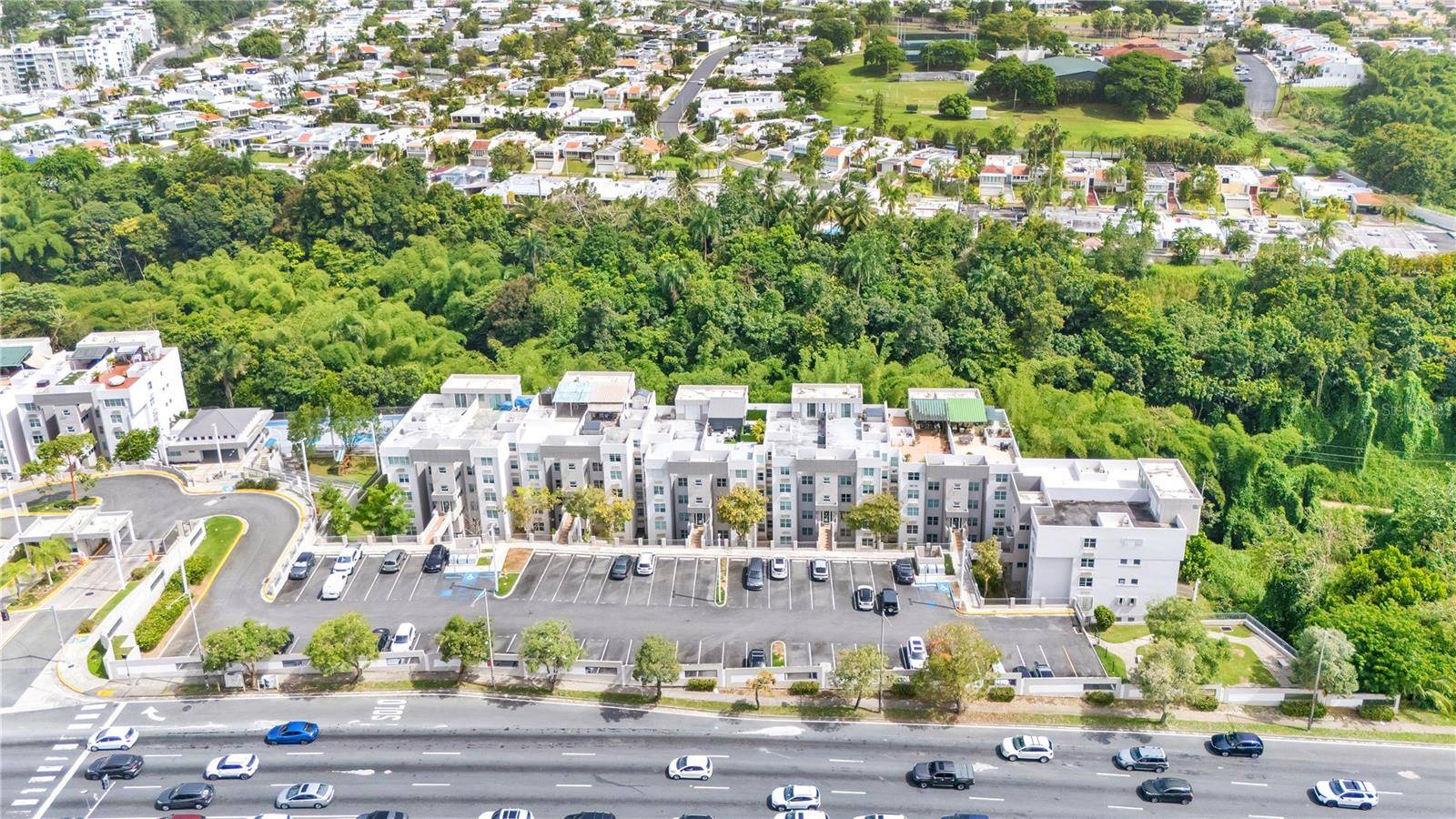 San Juan, PR 00926,199 COND PASEO DEL BOSQUE #3511