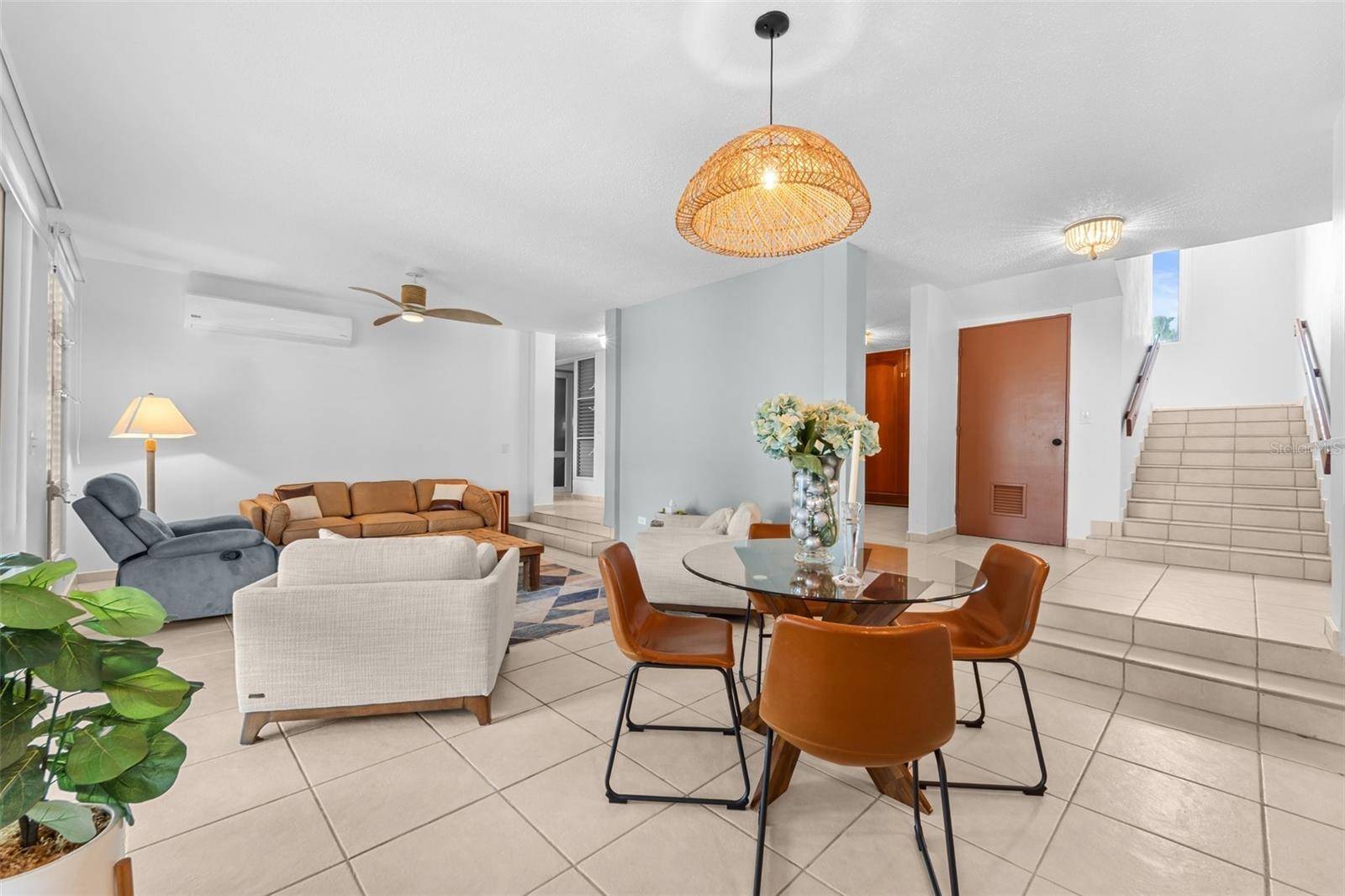Vega Alta, PR 00692,14 COCONUT COURT