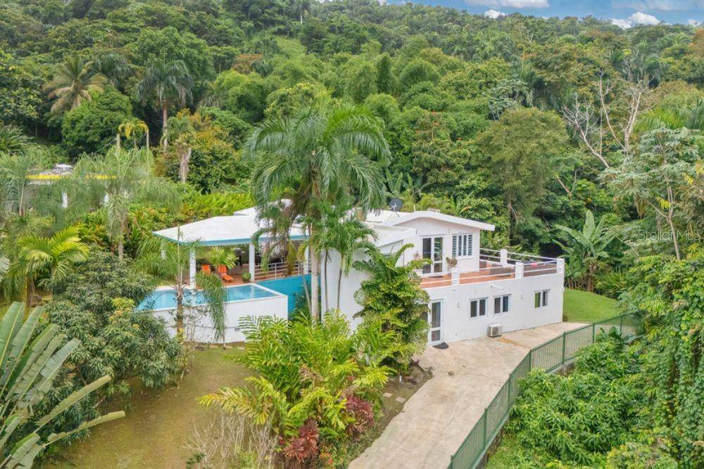 Rio Grande, PR 00745,8th ST. VILLA CASABLANCA- COLINAS DEL YUNQUE #J11