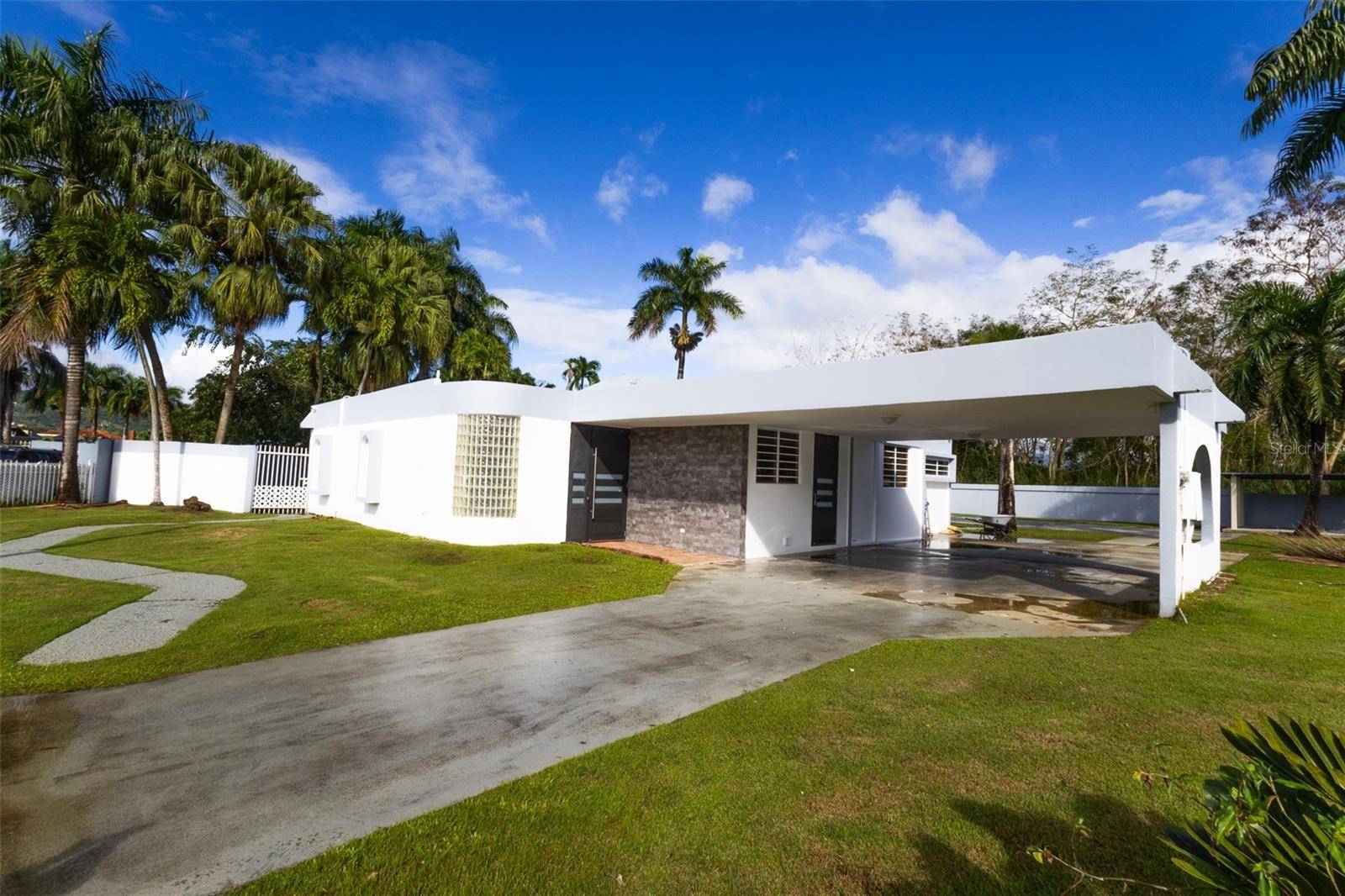 Gurabo, PR 00778,D7 CALLE ZORZAL
