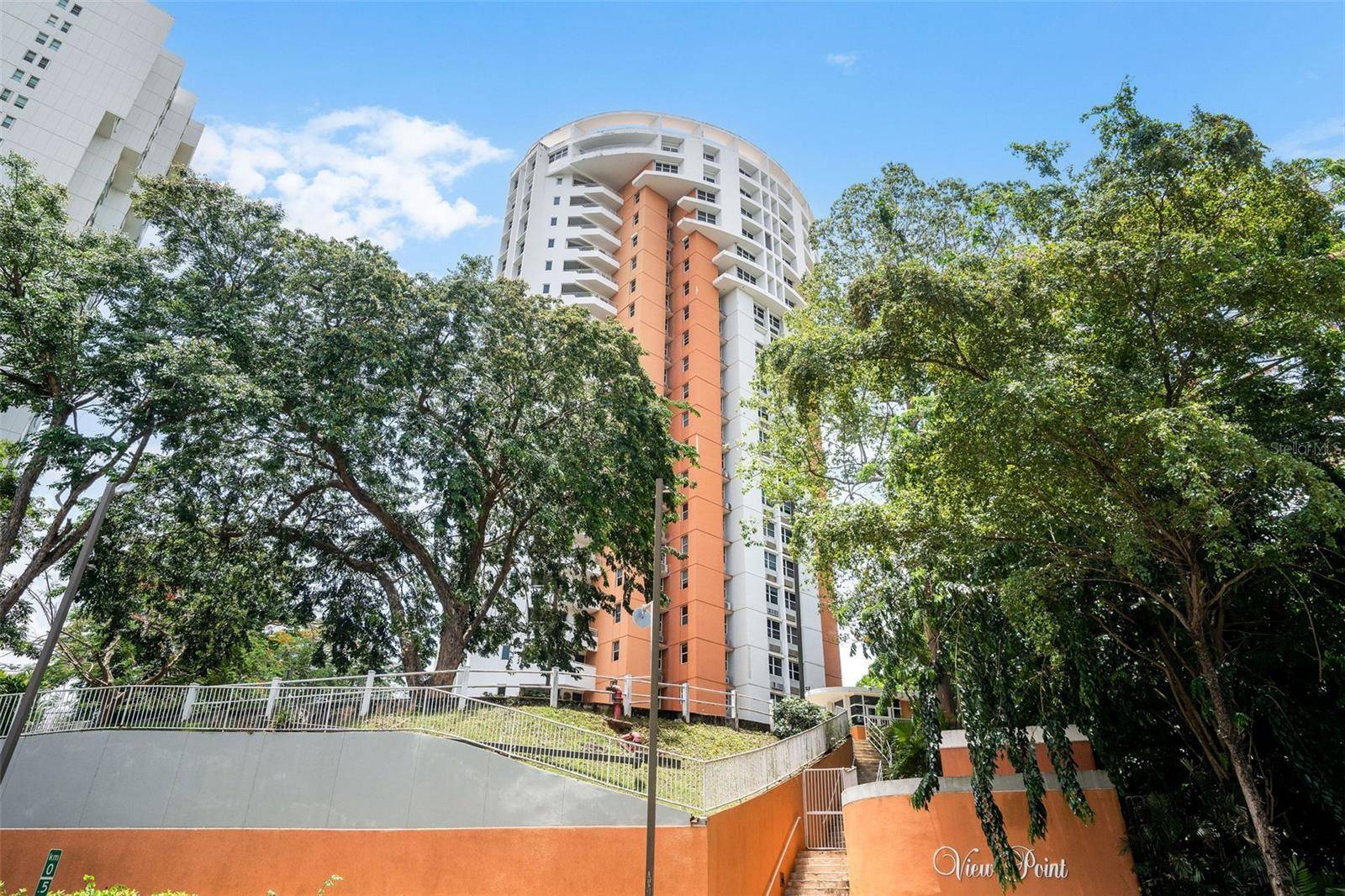 Guaynabo, PR 00969,3011 ALEJANDRINO AVE #2103
