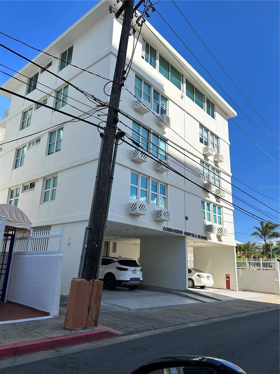 Carolina, PR 00979,18 AMAPOLA ST #3