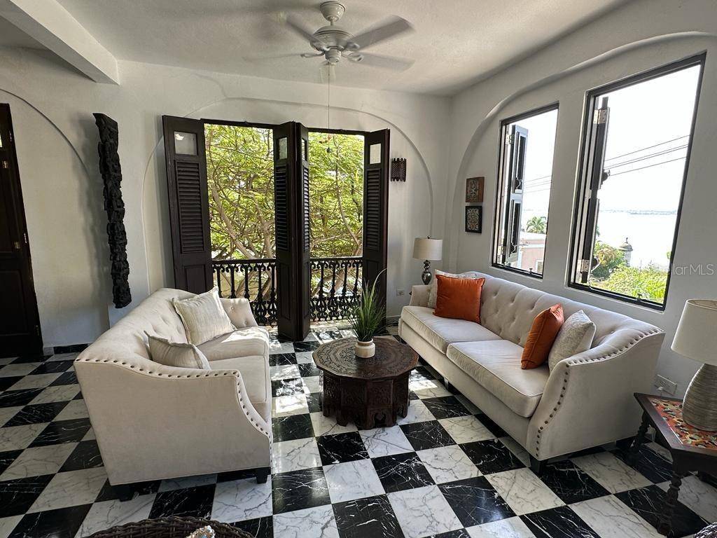San Juan, PR 00901,53 CALETA ST #PH