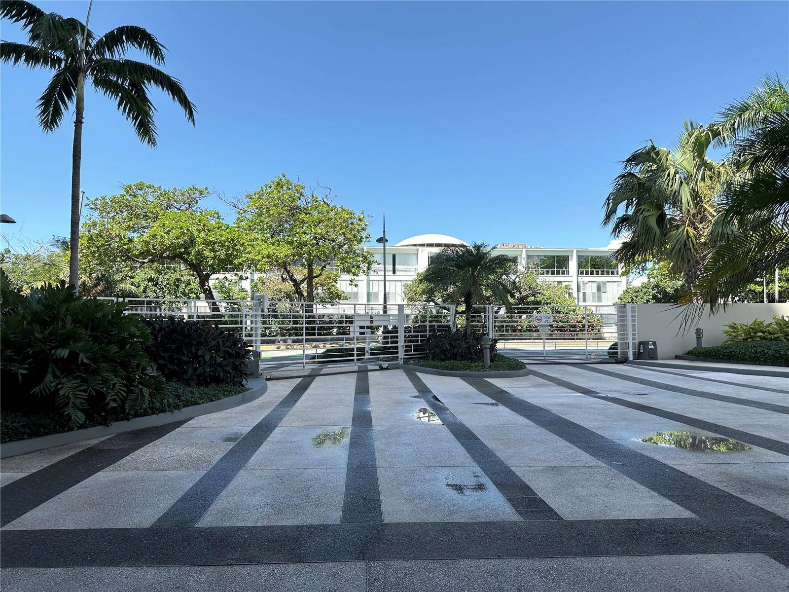 San Juan, PR 00901,35 Av. LUIS MUÑOZ RIVERA #1202