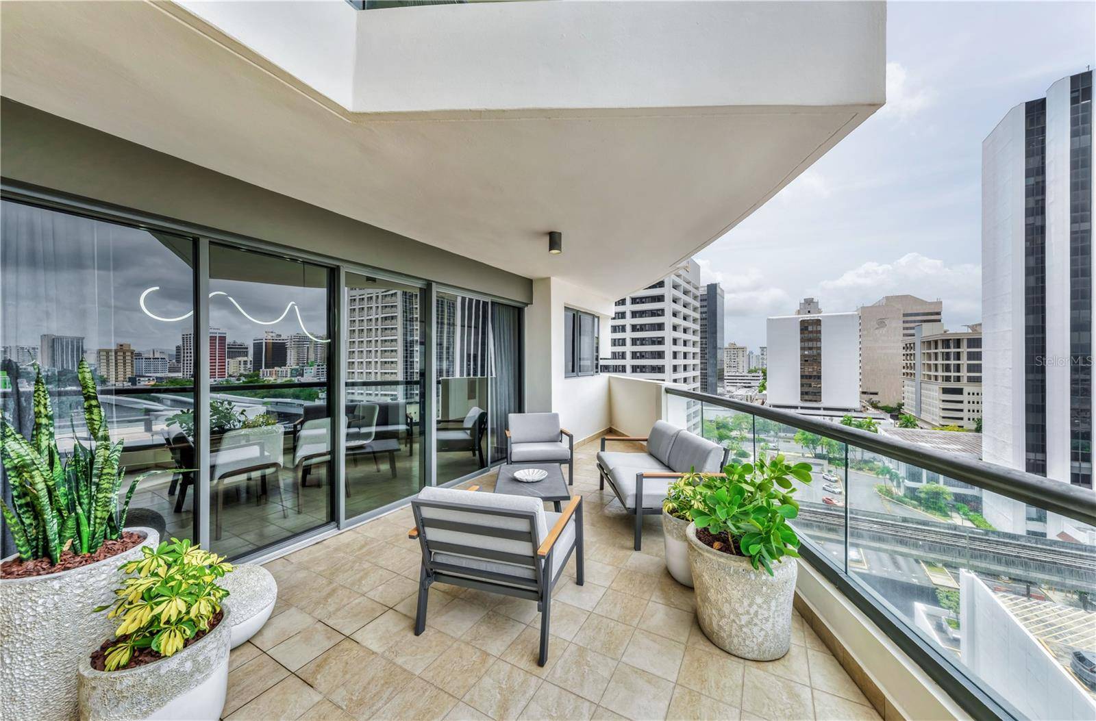 San Juan, PR 00918,120 CARLOS F. CHARDON ST #1202S