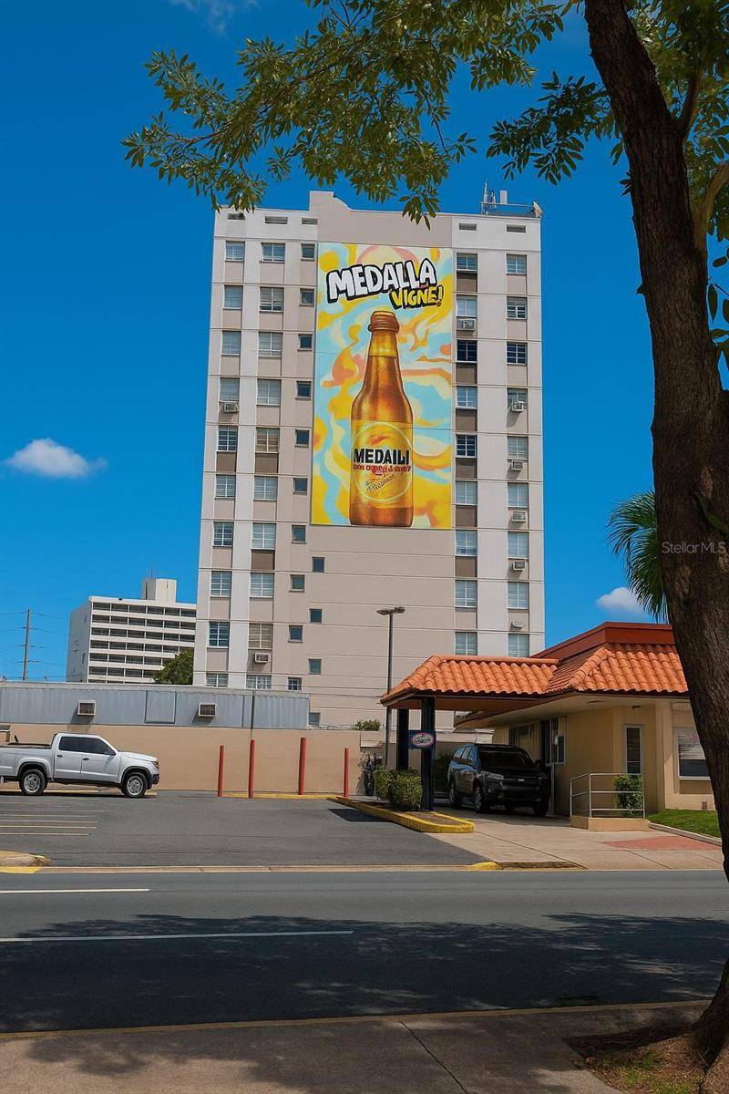 Ponce, PR 00717,1267 AVE HOSTOS COND. EL EMBAJADOR #702