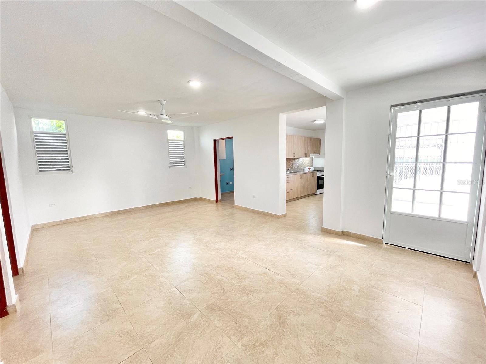 Trujillo Alto, PR 00976,844 CARRAIZO #C