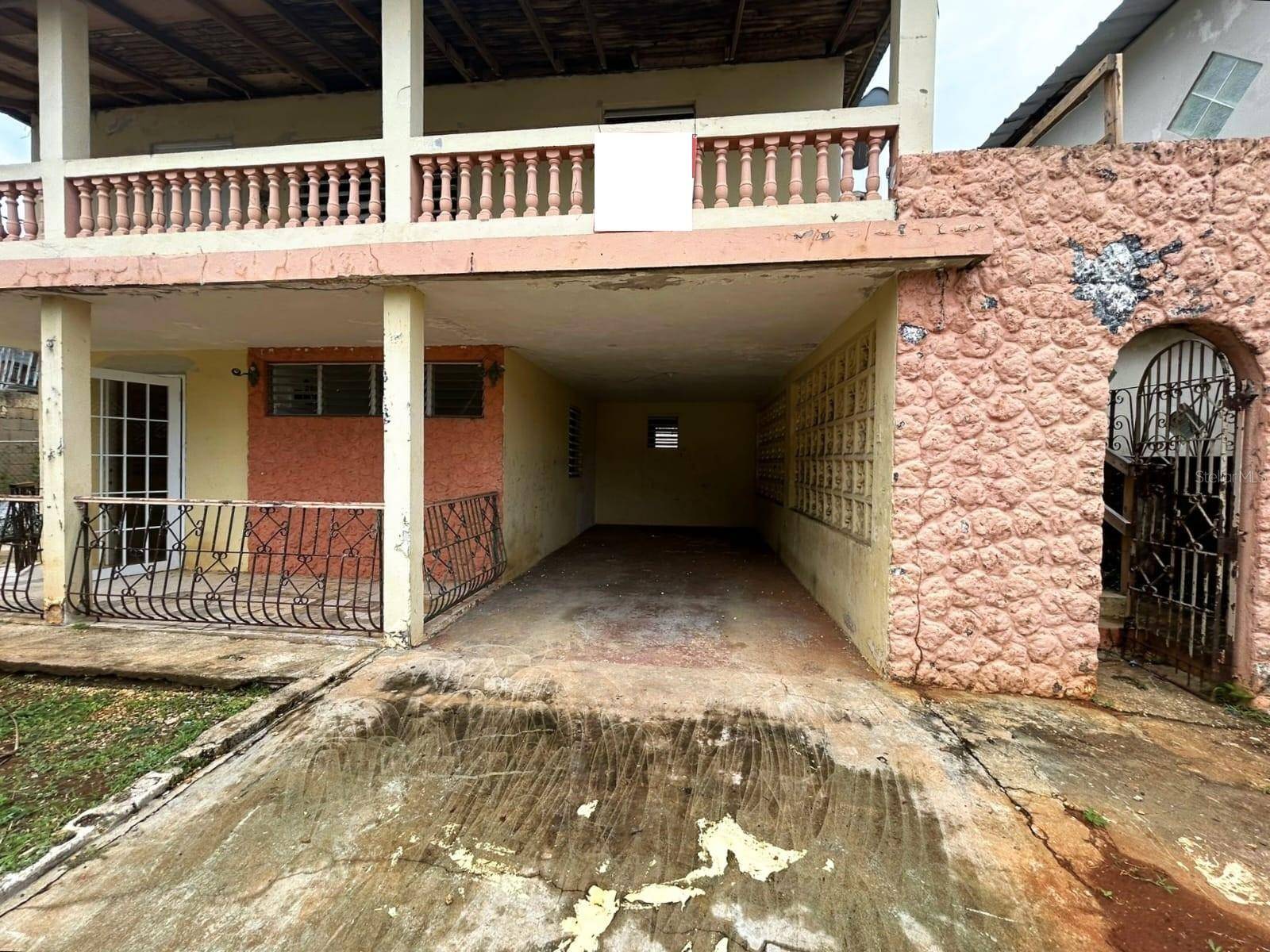 Barceloneta, PR 00617,5 CALLE