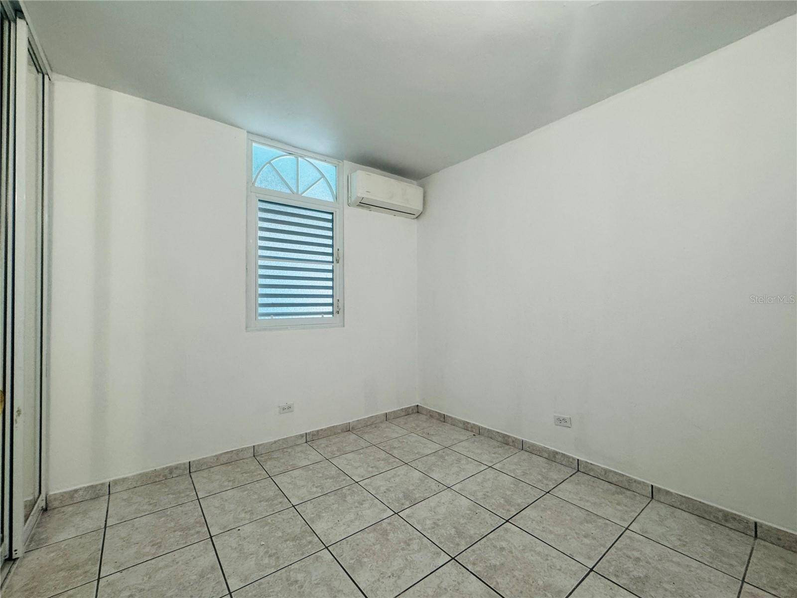 Caguas, PR 00725,URB. TURABO GARDENS III CALLE F